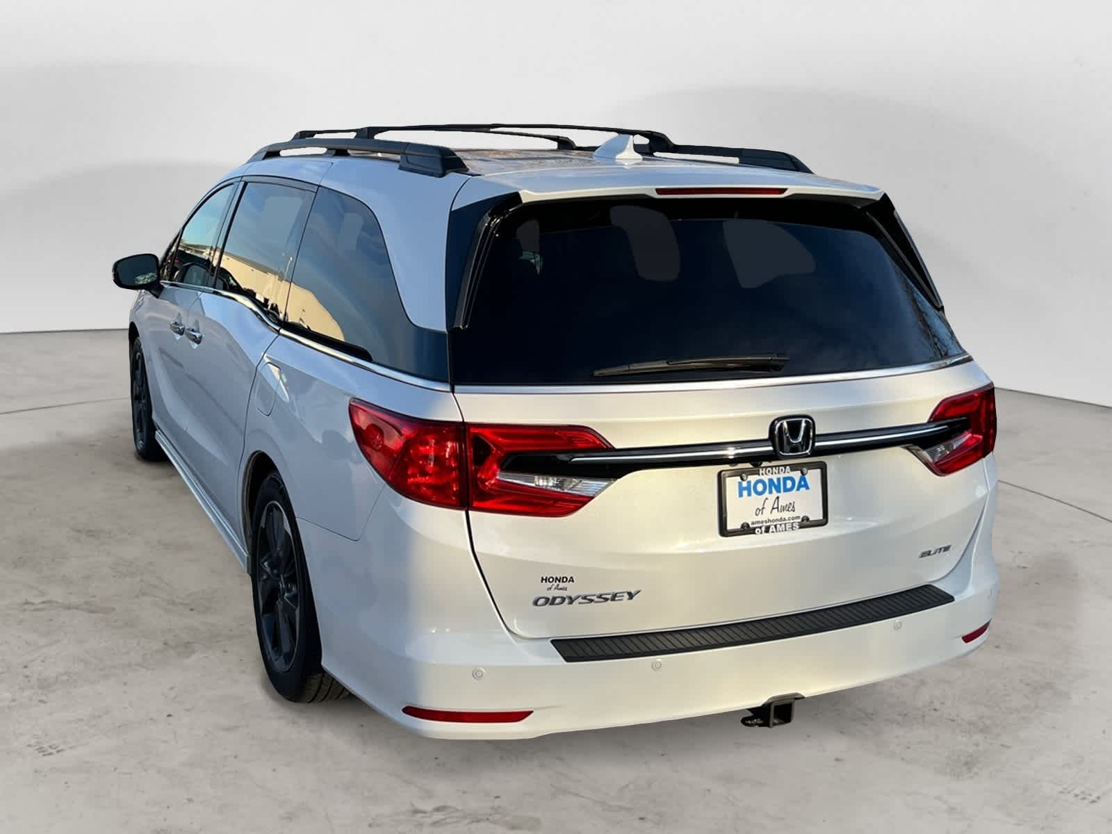 2022 Honda Odyssey Elite photo 3
