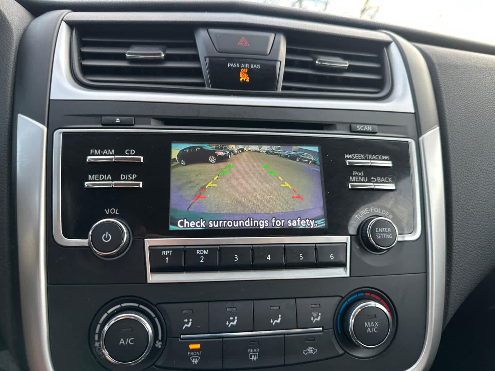 Thumbnail: 2017 Nissan Altima - 24