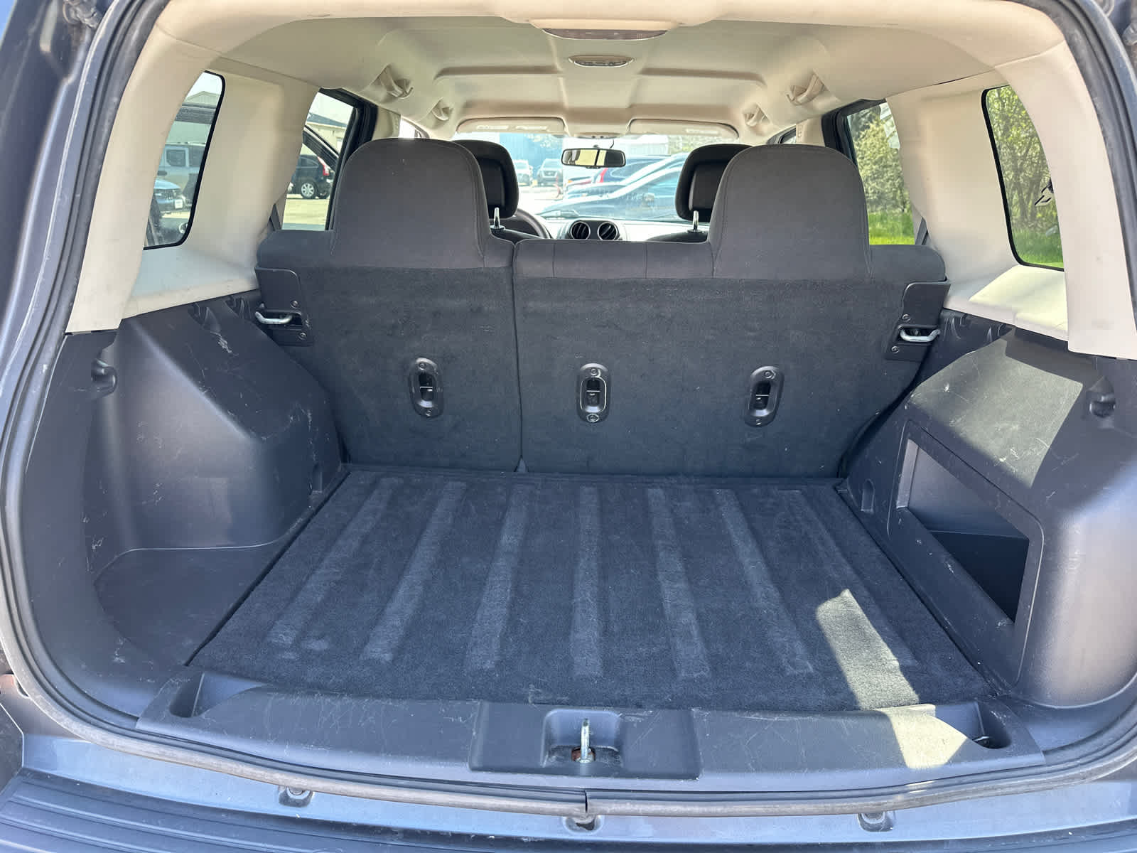 Thumbnail: 2017 Jeep Patriot - 24