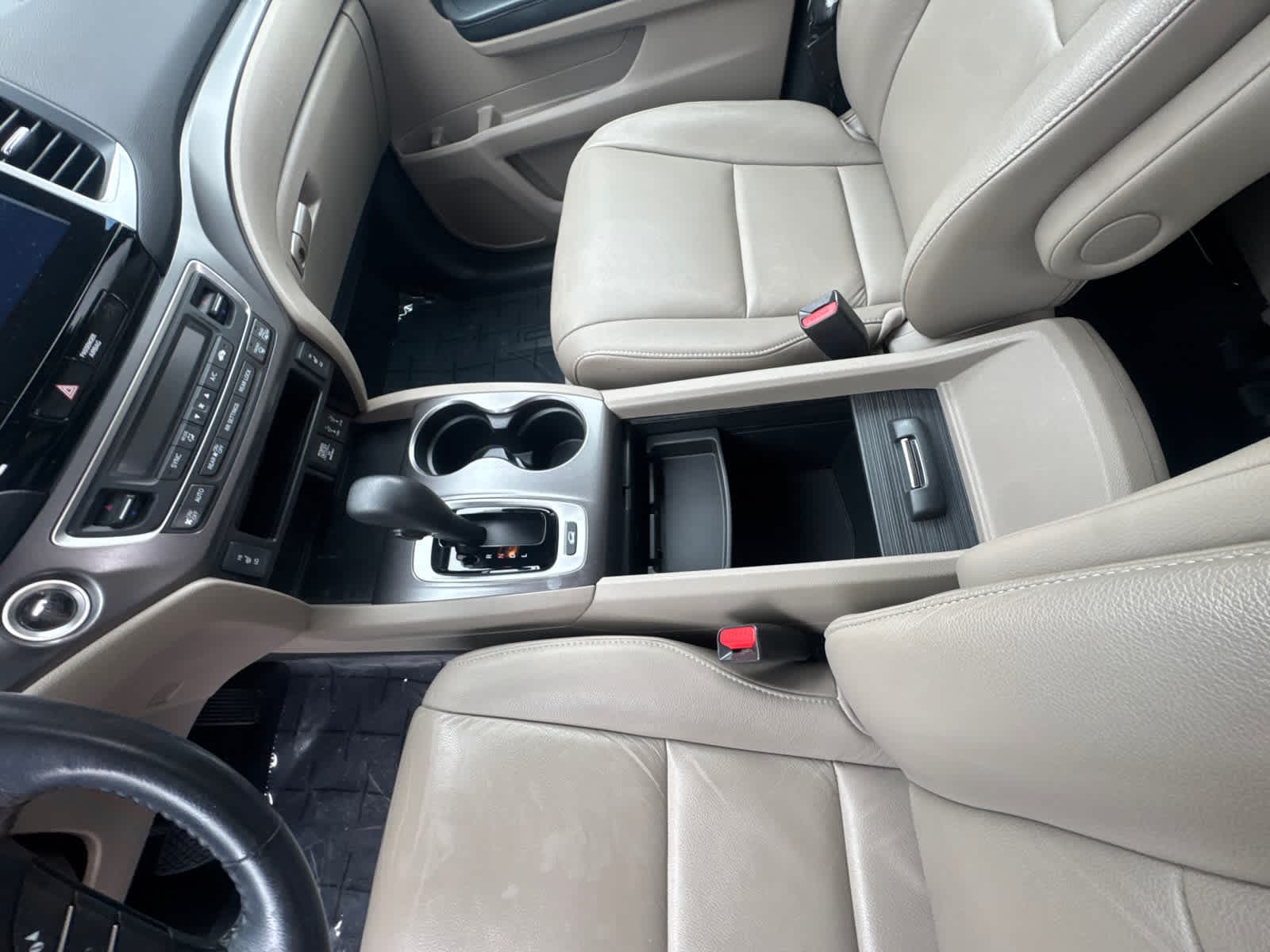 Thumbnail: 2016 Honda Pilot - 19