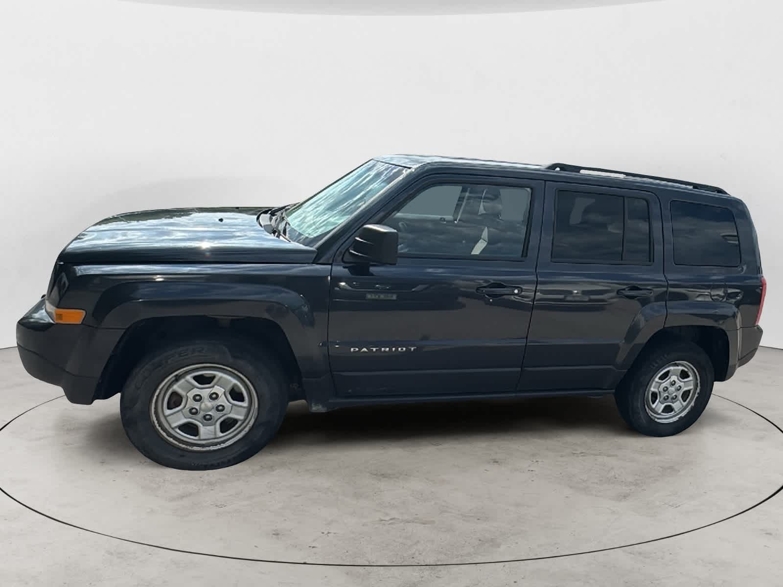 Thumbnail: 2014 Jeep Patriot - 2