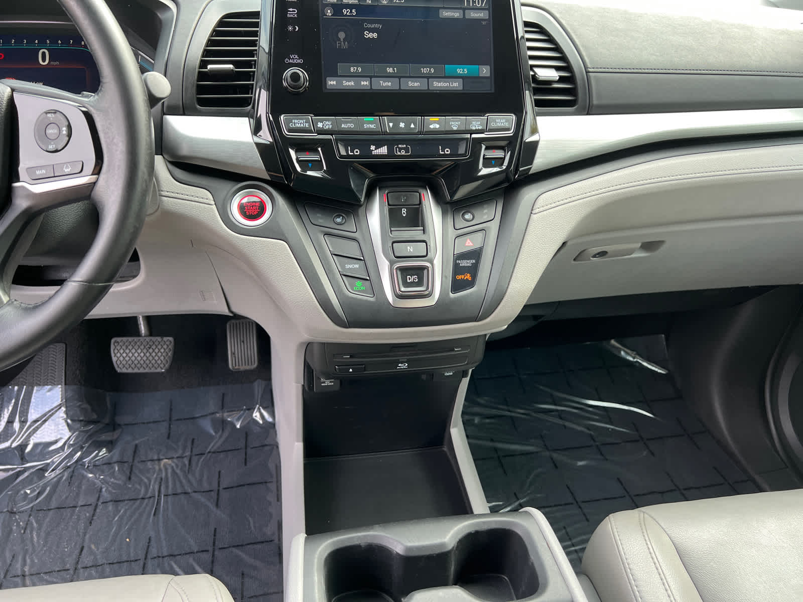 Thumbnail: 2018 Honda Odyssey - 24