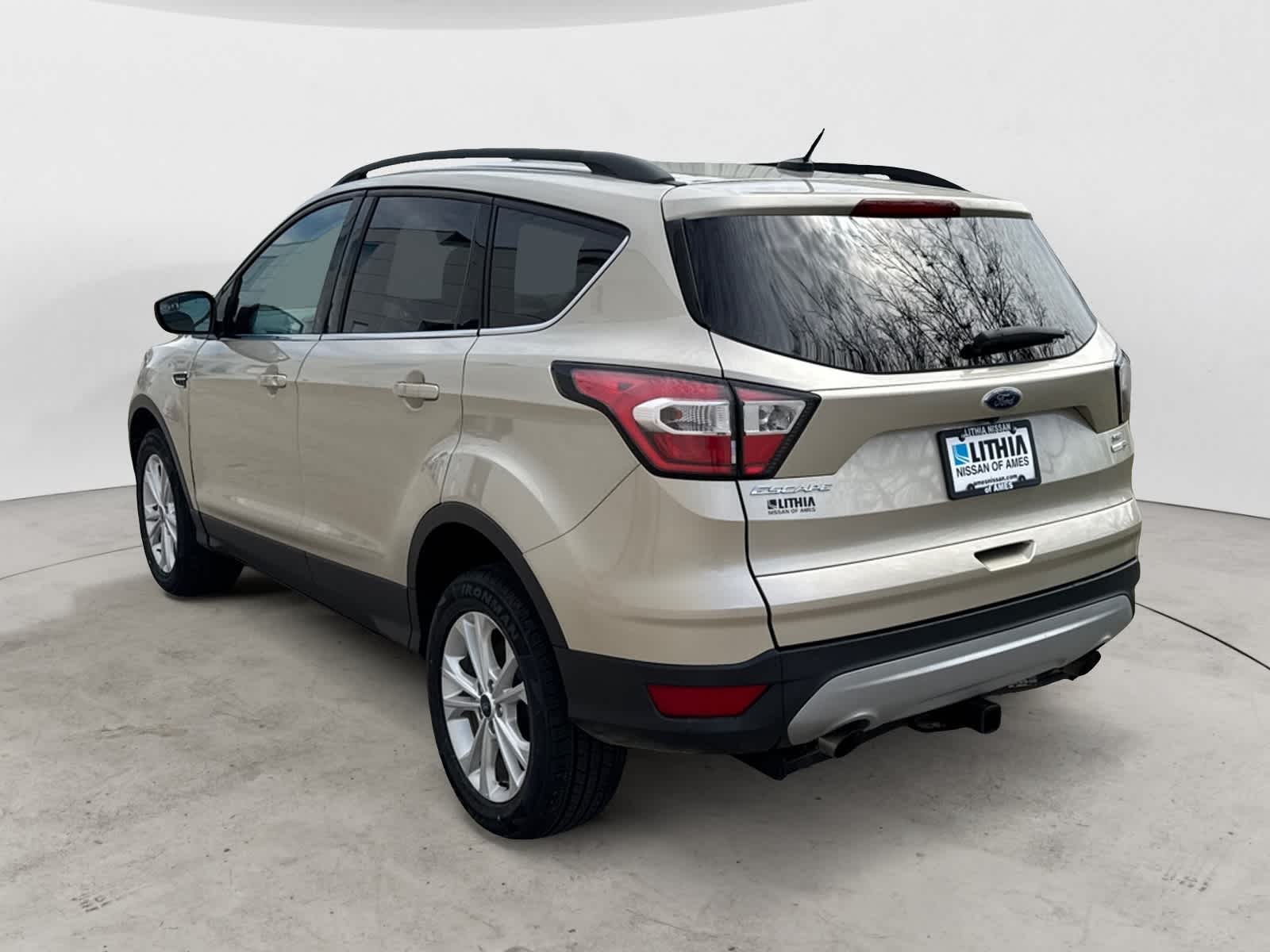 Thumbnail: 2018 Ford Escape - 3