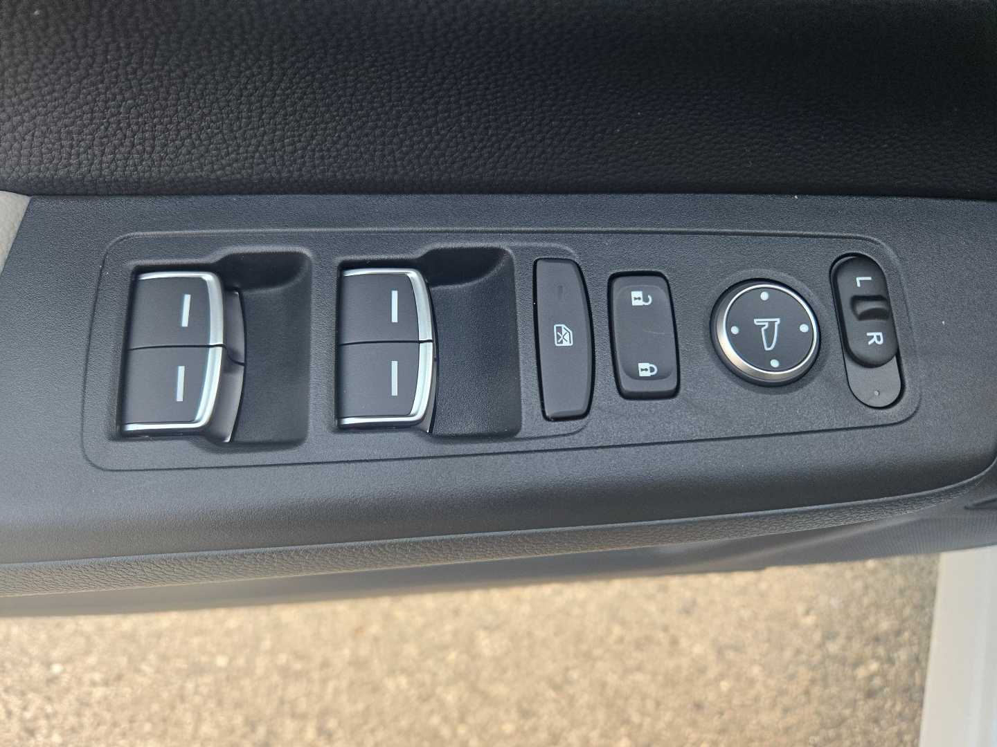 Thumbnail: 2026 Honda CR-V - 16