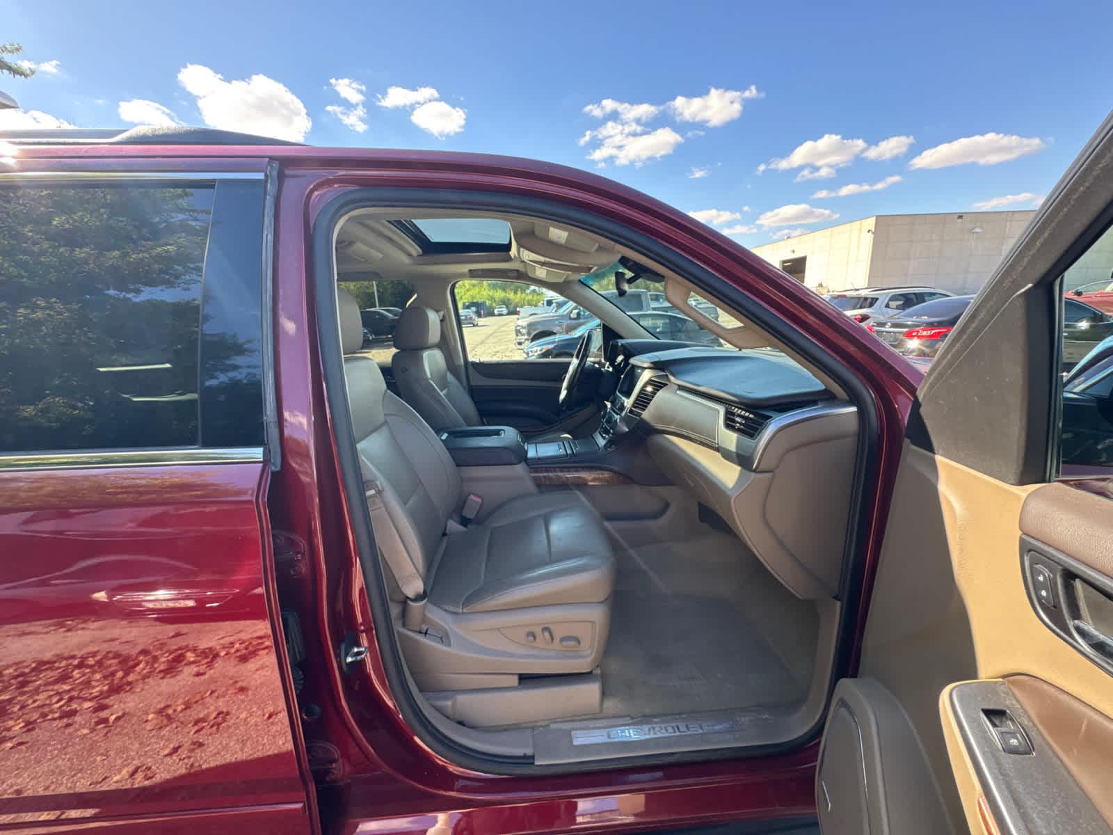 Thumbnail: 2016 Chevrolet Tahoe - 7