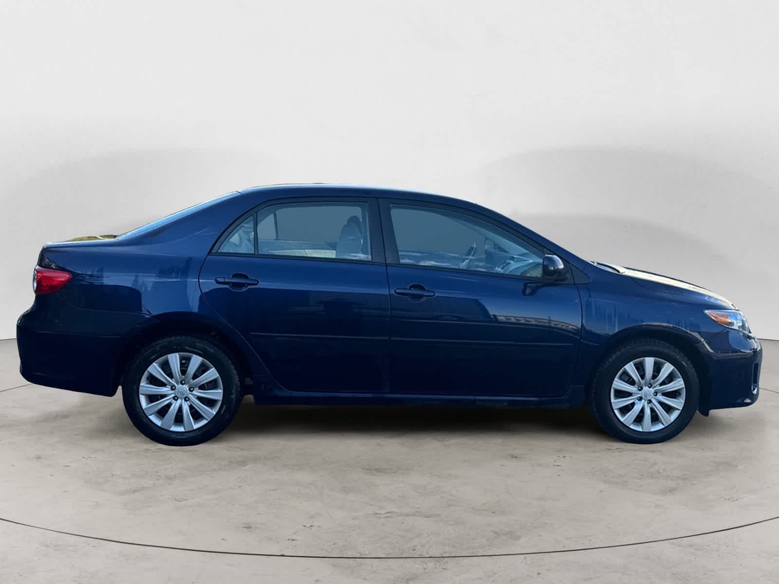 Thumbnail: 2012 Toyota Corolla - 5