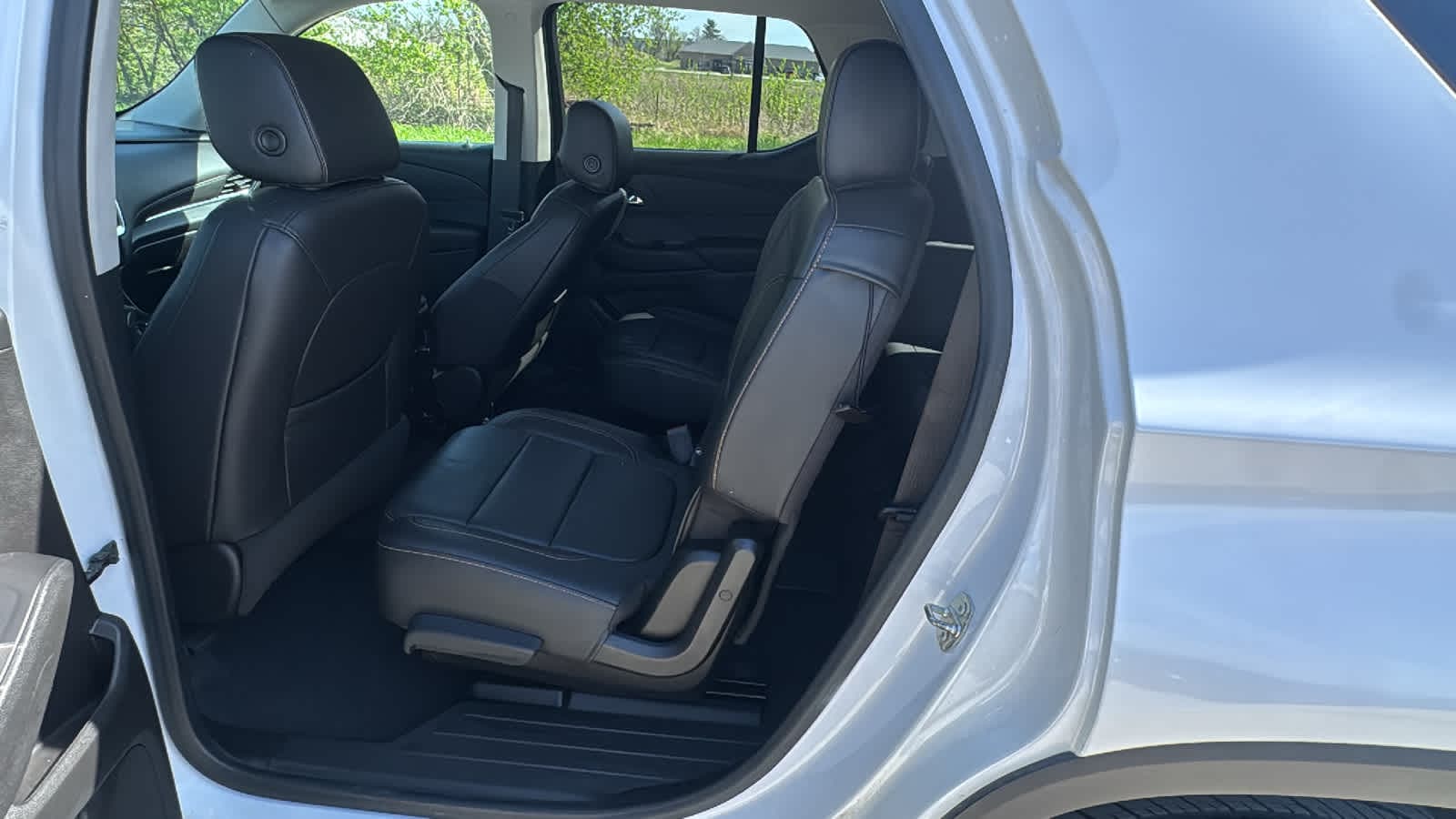 Thumbnail: 2020 Chevrolet Traverse - 15