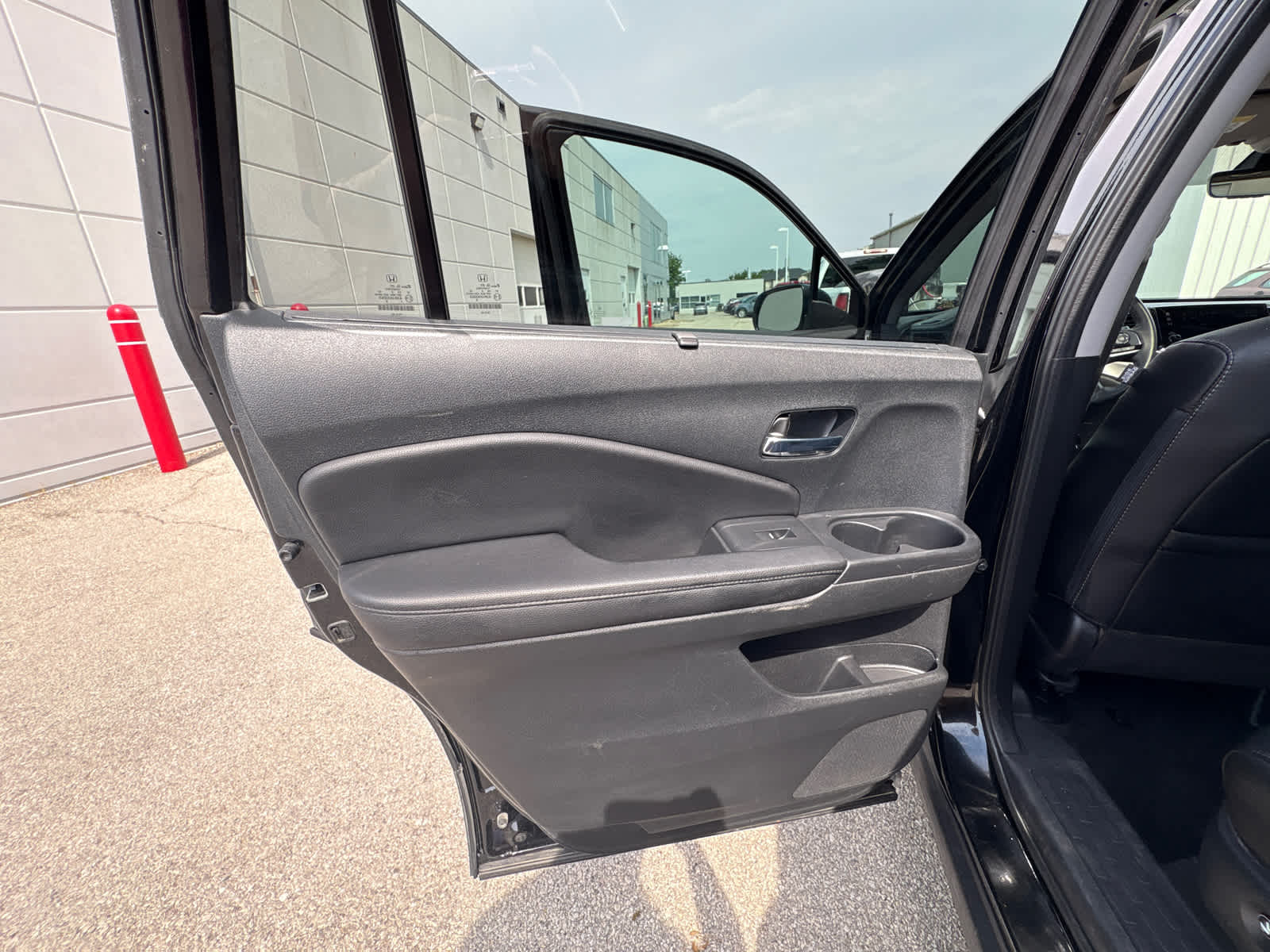 Thumbnail: 2022 Honda Pilot - 27