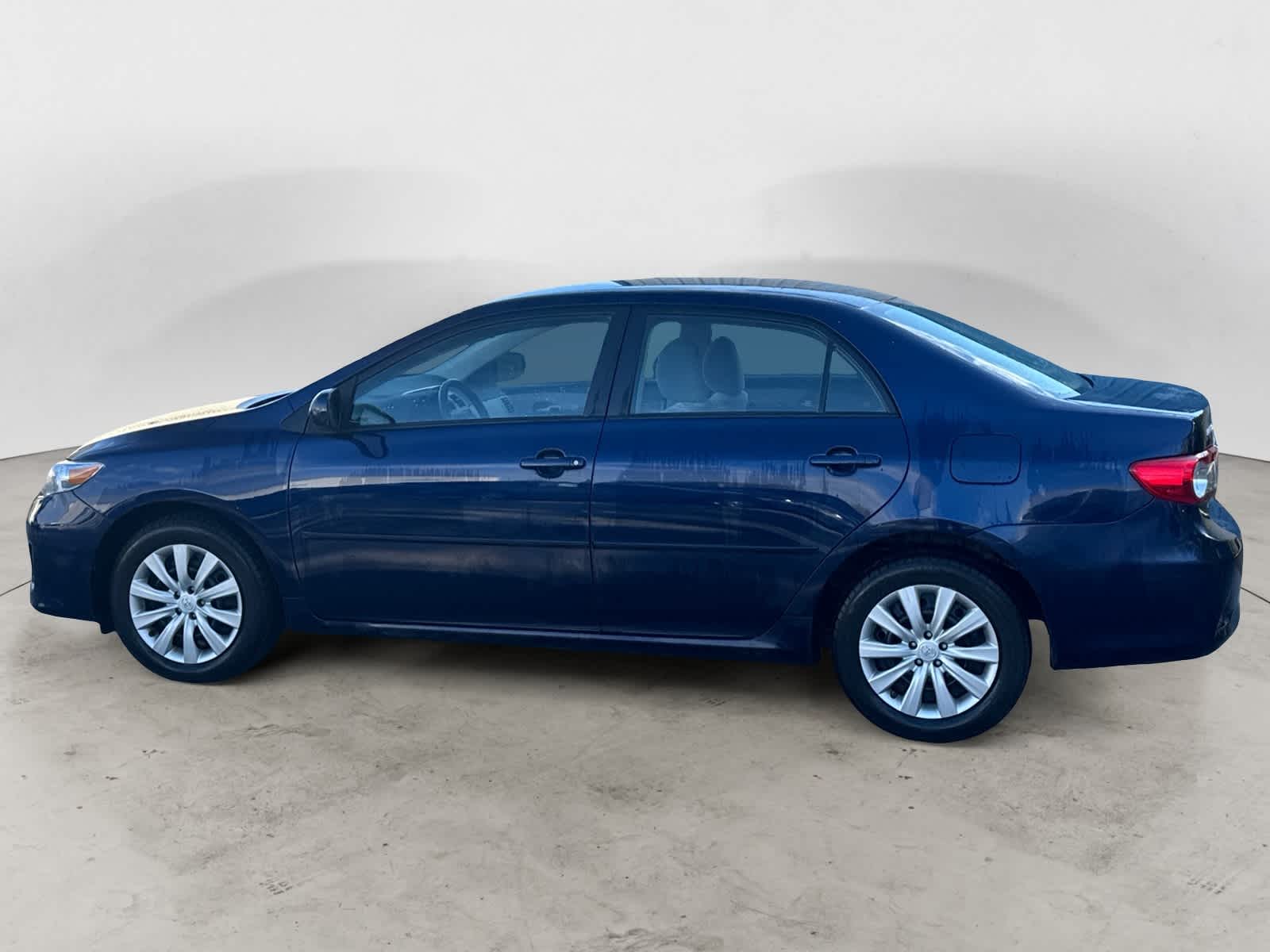 Thumbnail: 2012 Toyota Corolla - 2