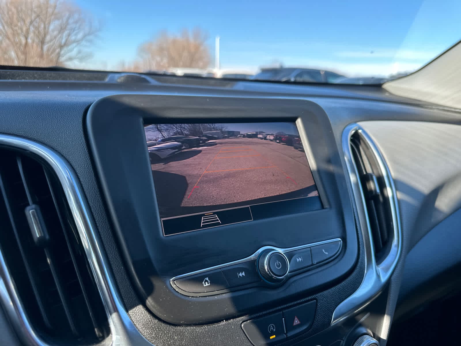 Thumbnail: 2023 Chevrolet Equinox - 20