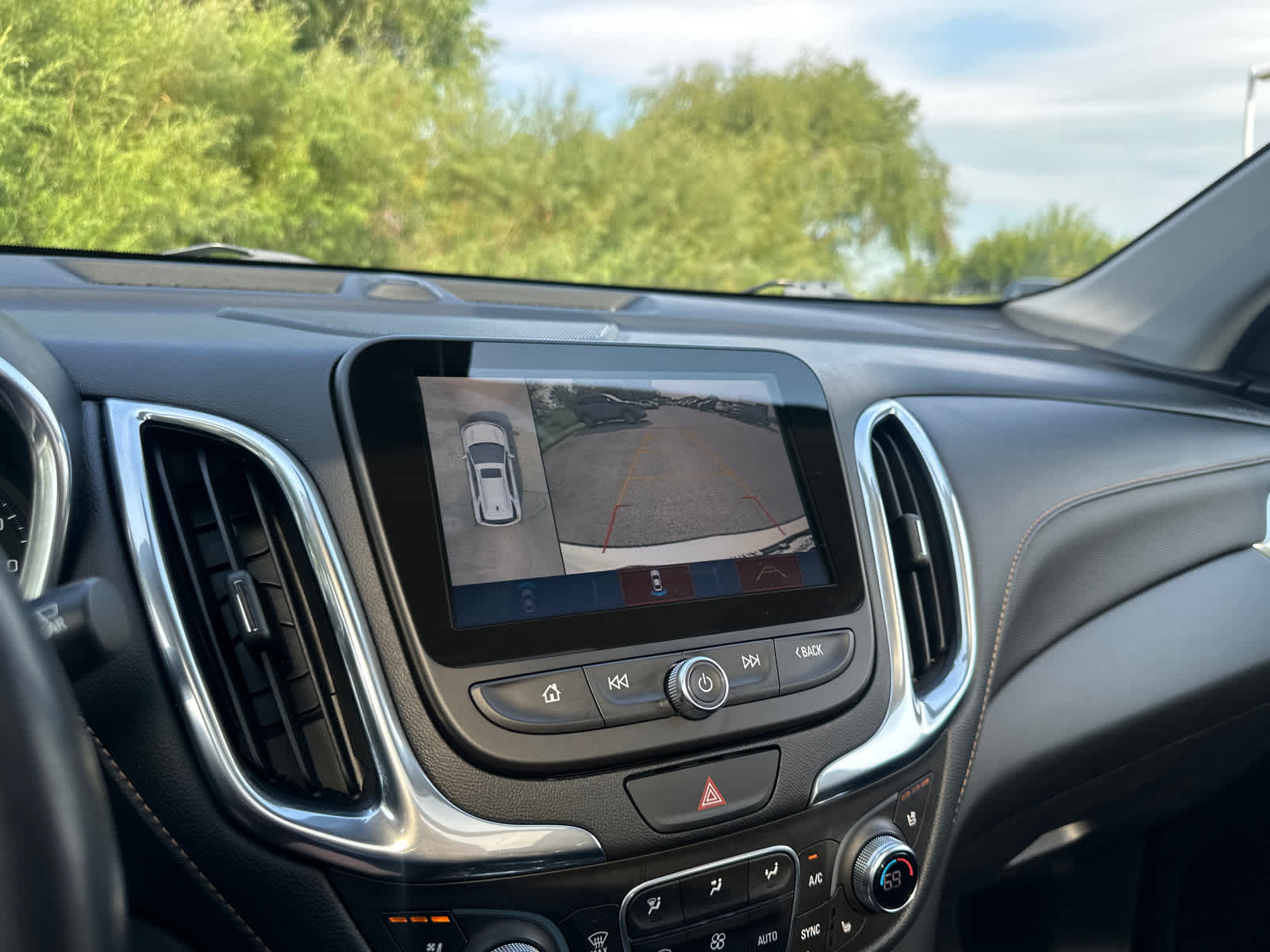 Thumbnail: 2018 Chevrolet Equinox - 23