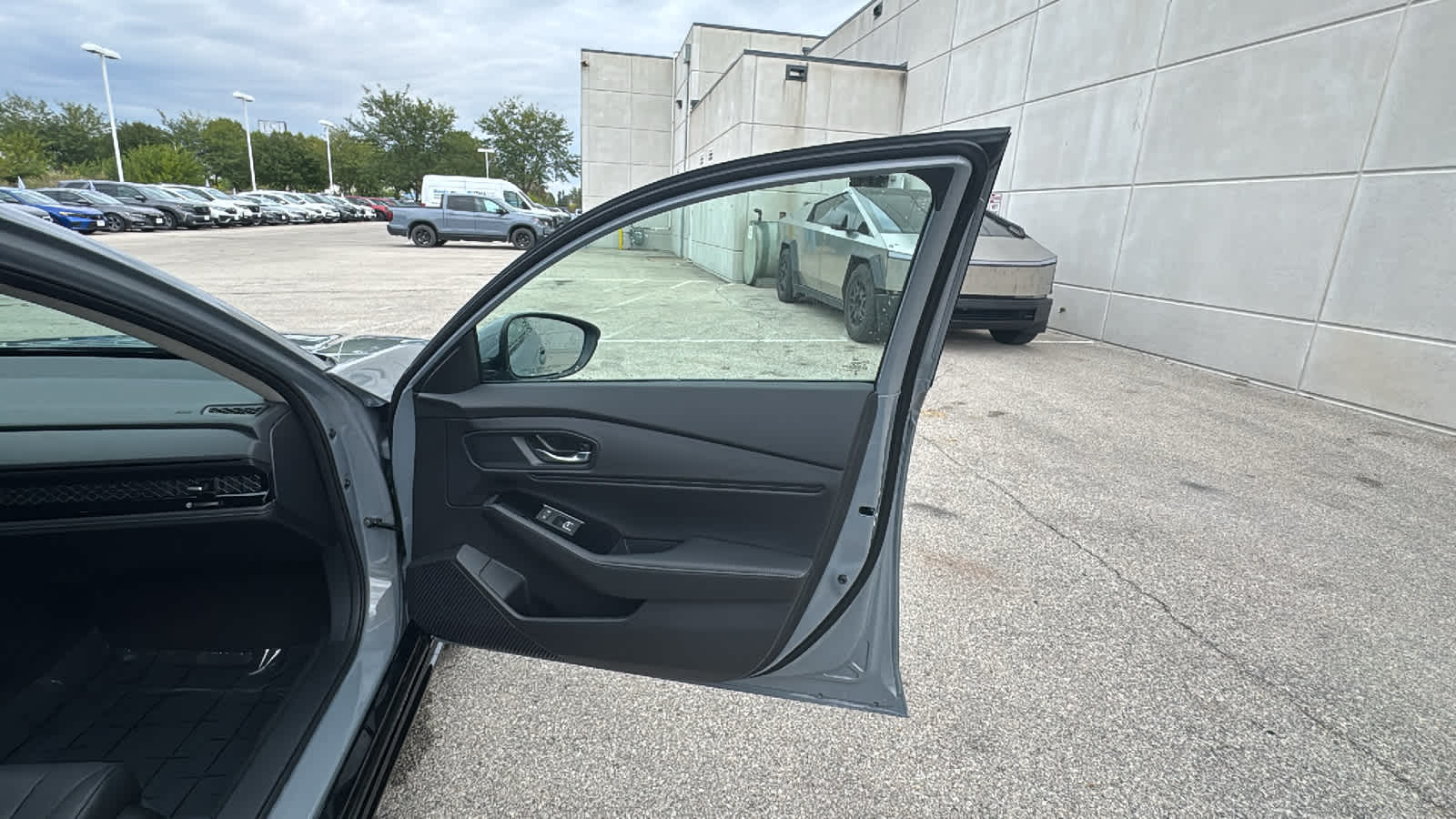 Thumbnail: 2025 Honda Accord - 7