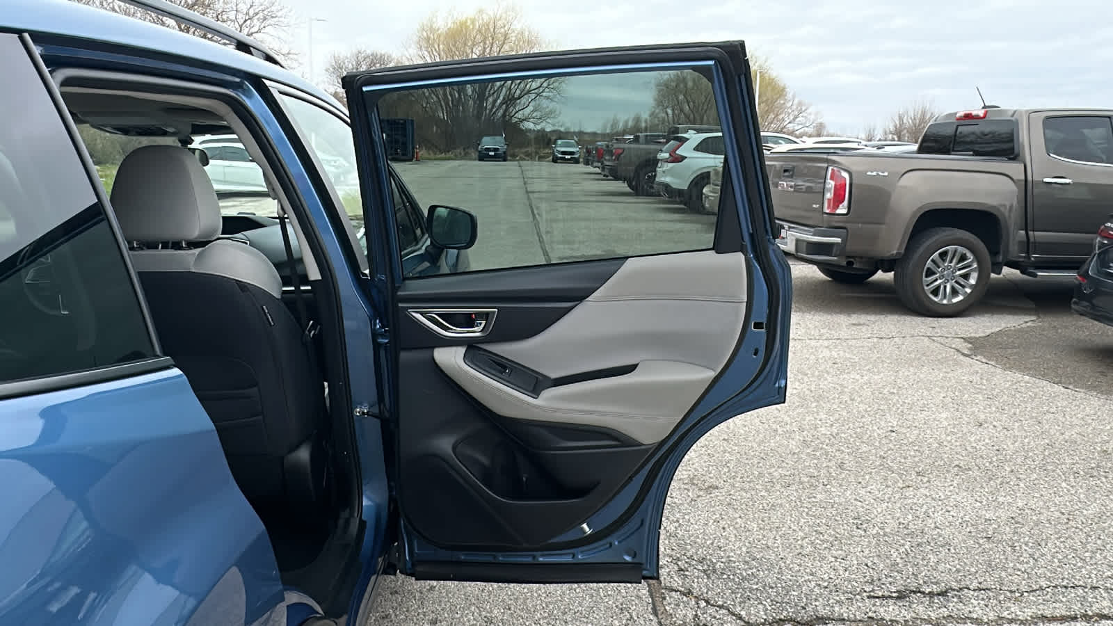 Thumbnail: 2022 Subaru Forester - 8