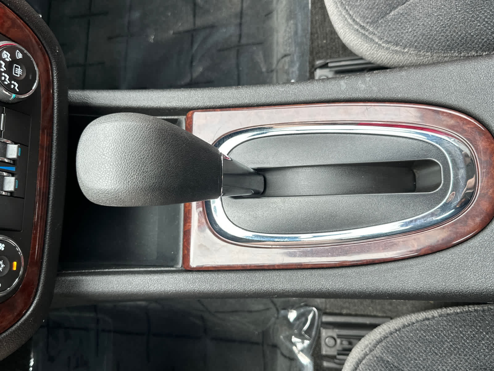 Thumbnail: 2011 Chevrolet Impala - 21