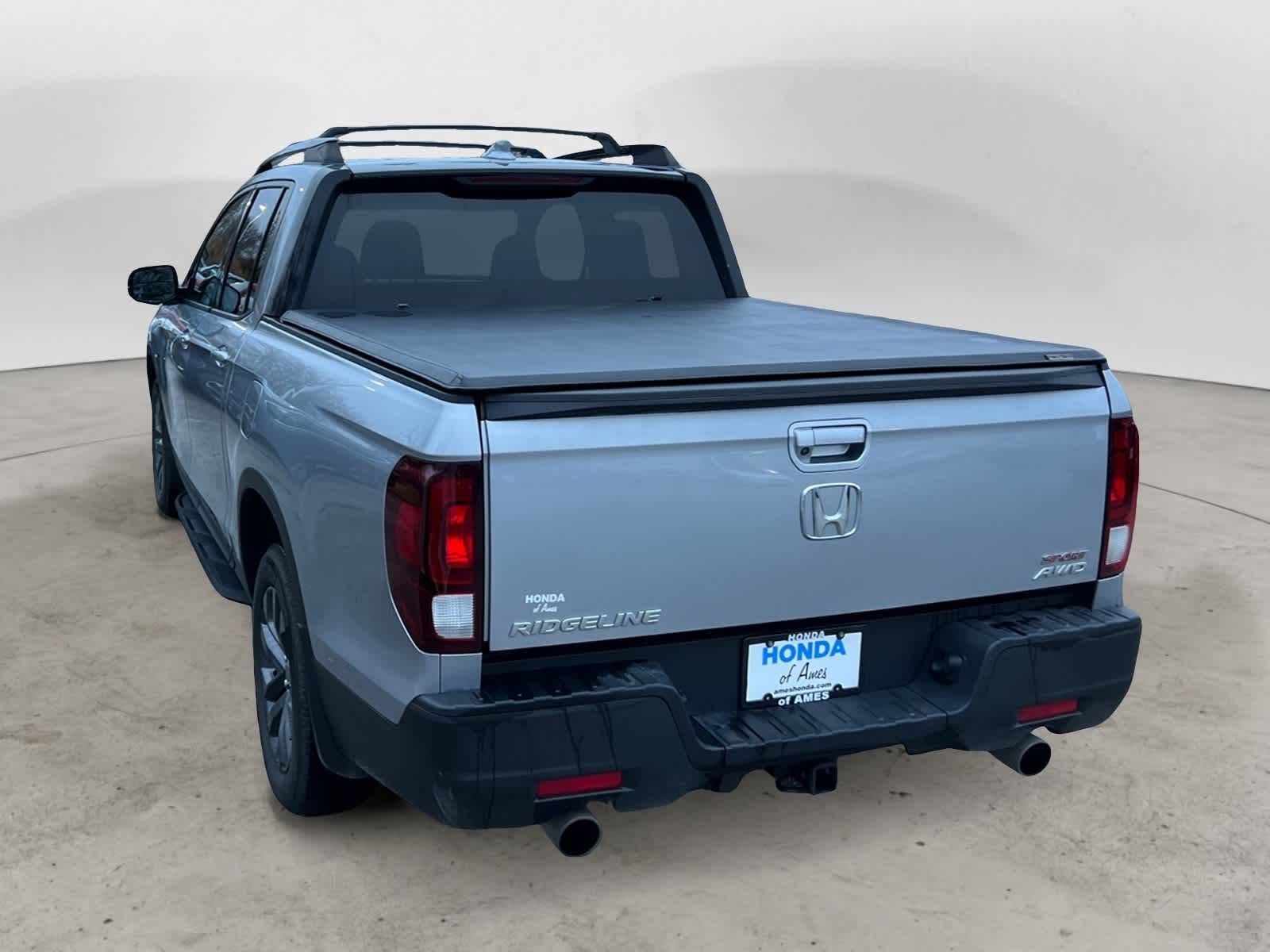 2021 Honda Ridgeline Sport photo 3