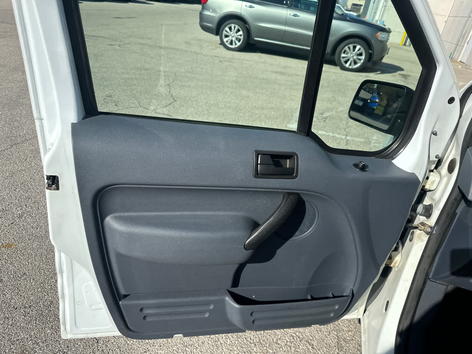 Thumbnail: 2013 Ford Transit Series - 16