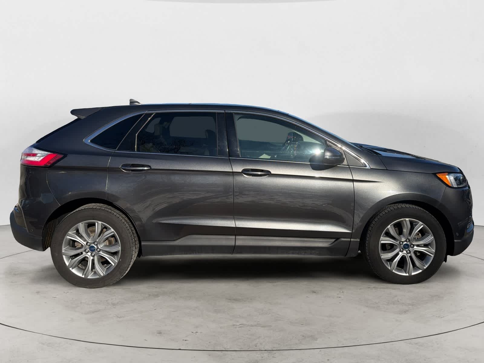 Thumbnail: 2019 Ford Edge - 5