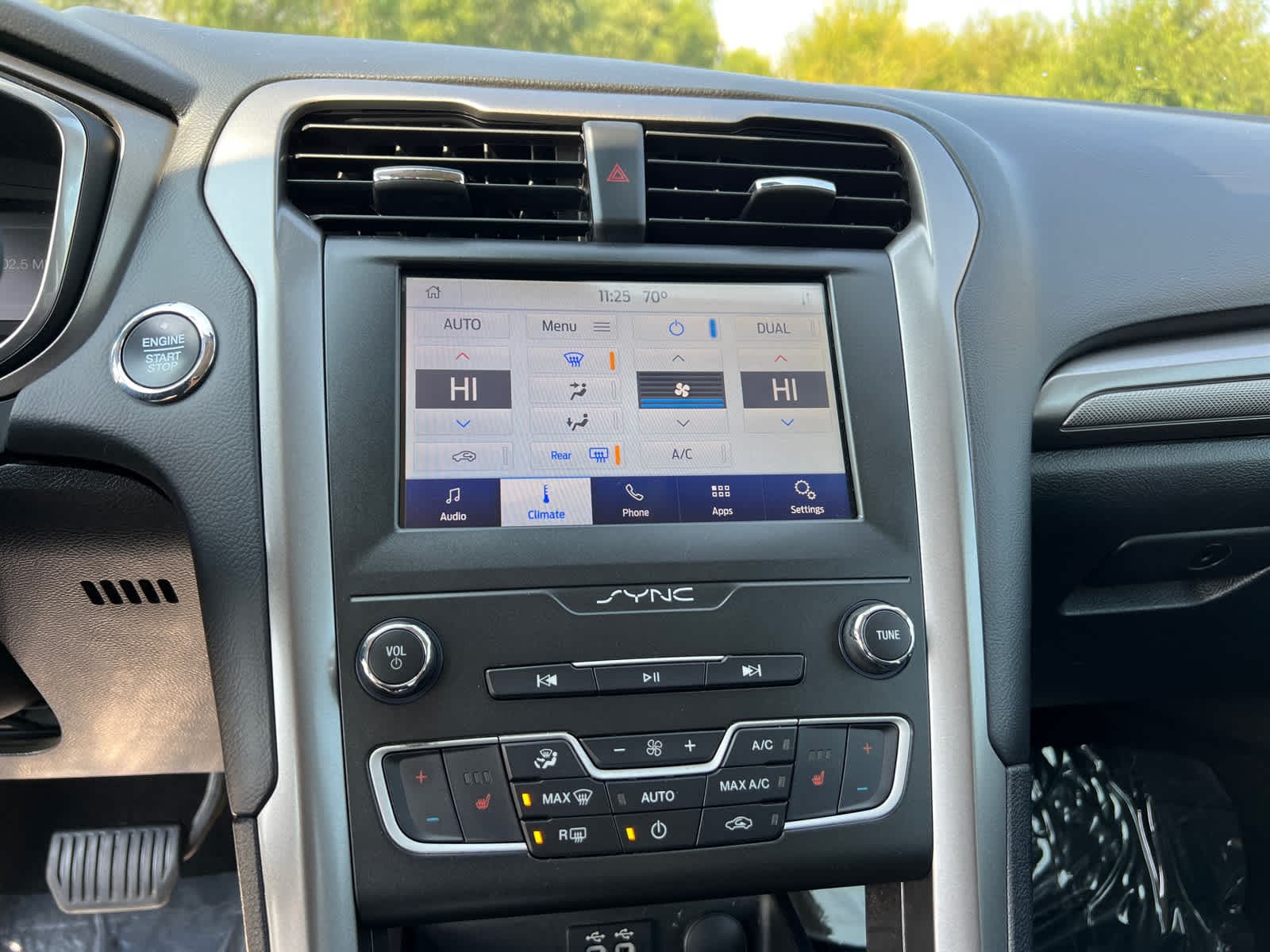 Thumbnail: 2020 Ford Fusion - 21