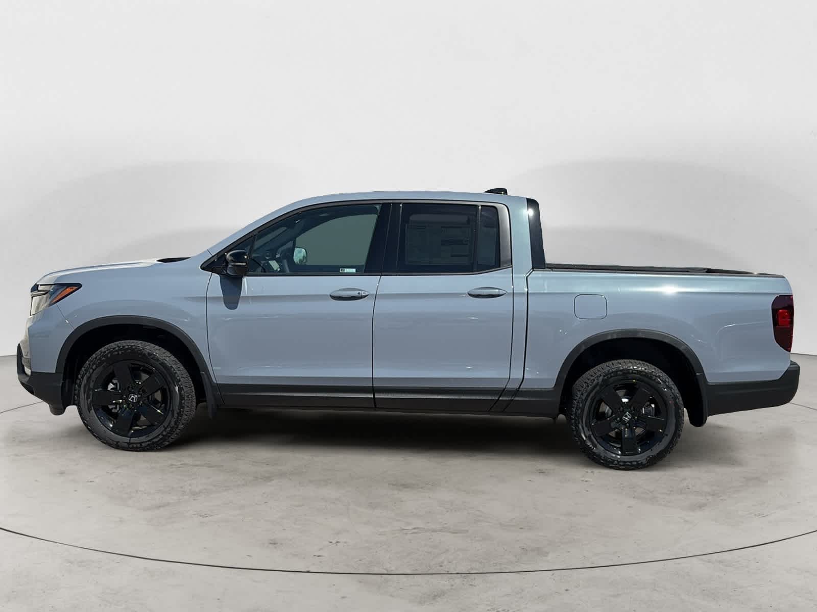 Thumbnail: 2026 Honda Ridgeline - 3