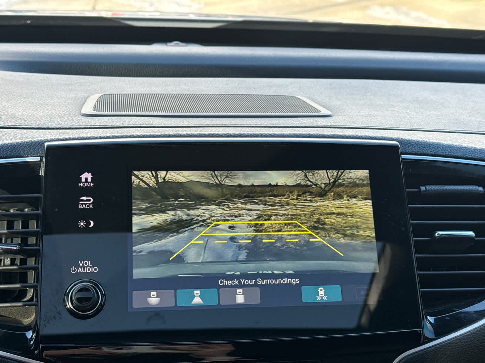 Thumbnail: 2022 Honda Passport - 23