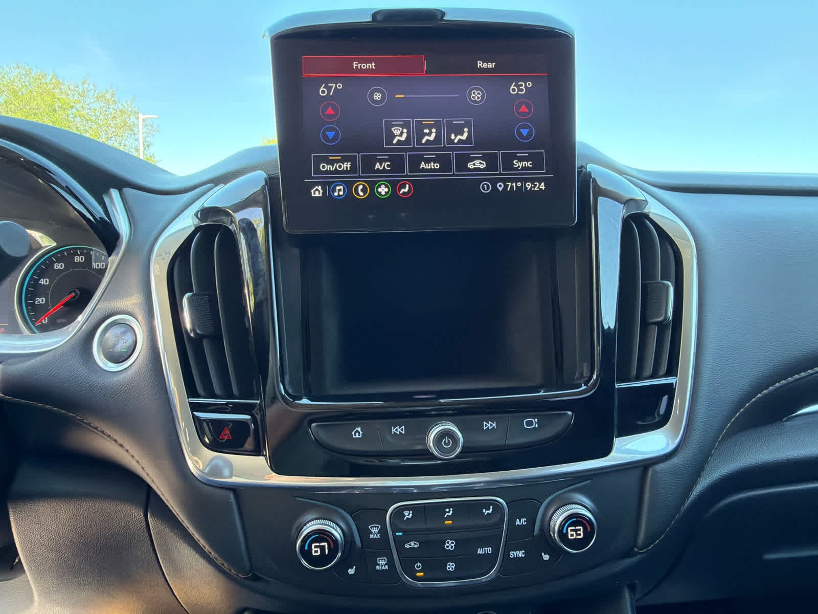 2020 Chevrolet Traverse 3LT - Photo 25