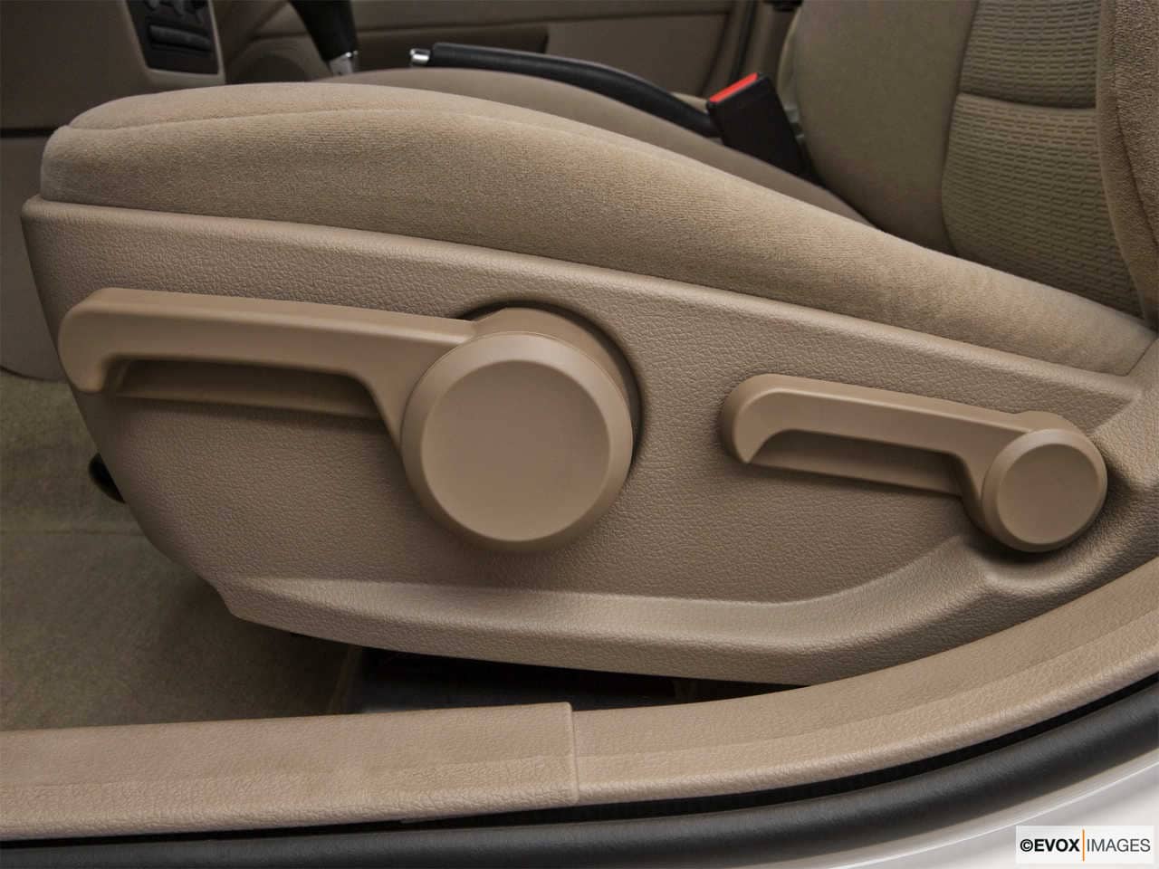 Thumbnail: 2008 Ford Fusion - 18