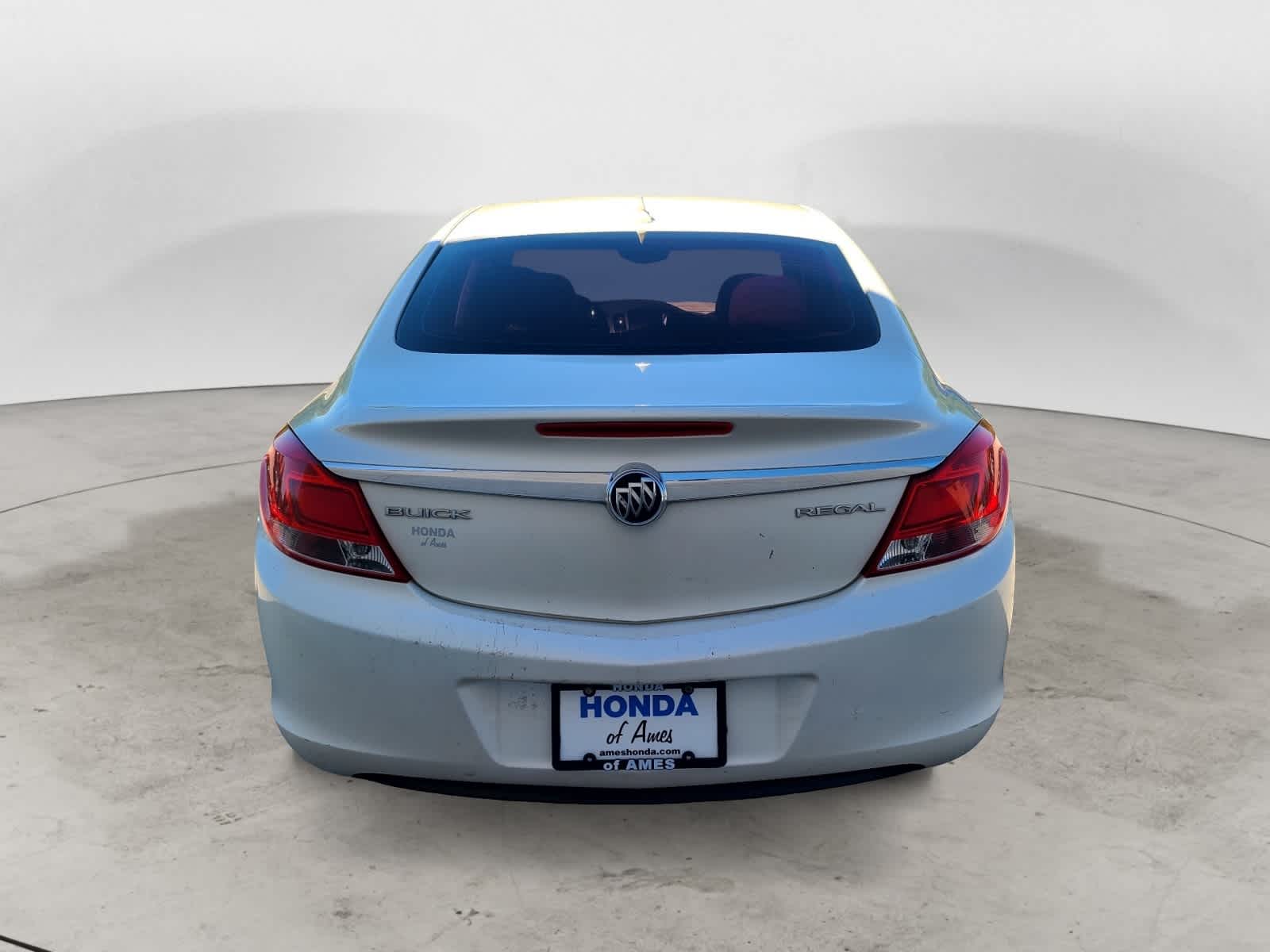 Thumbnail: 2012 Buick Regal - 5
