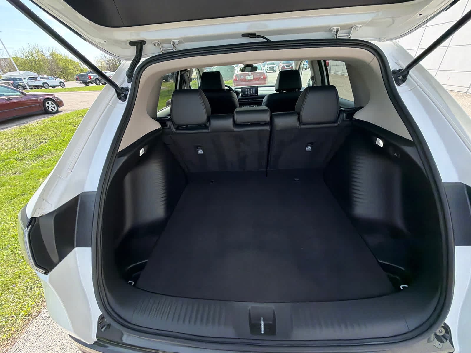 Thumbnail: 2025 Honda HR-V - 12