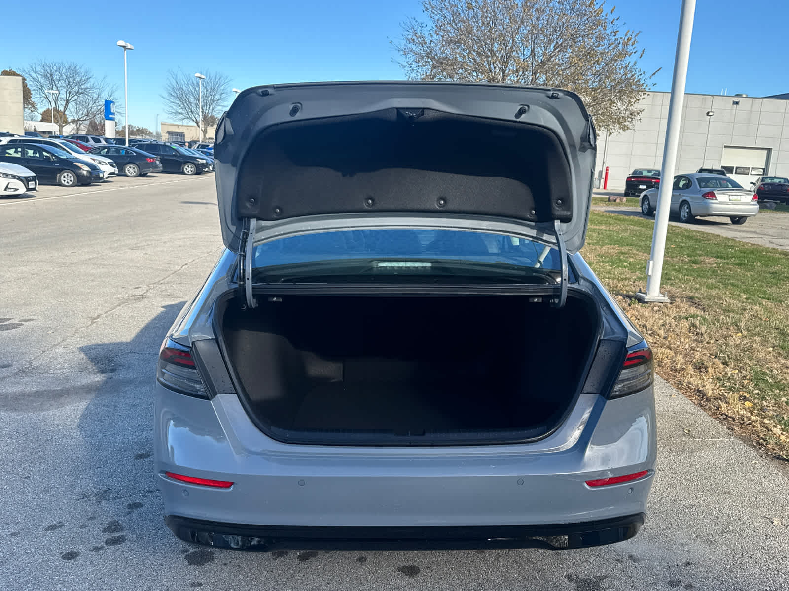 Thumbnail: 2025 Honda Accord - 26