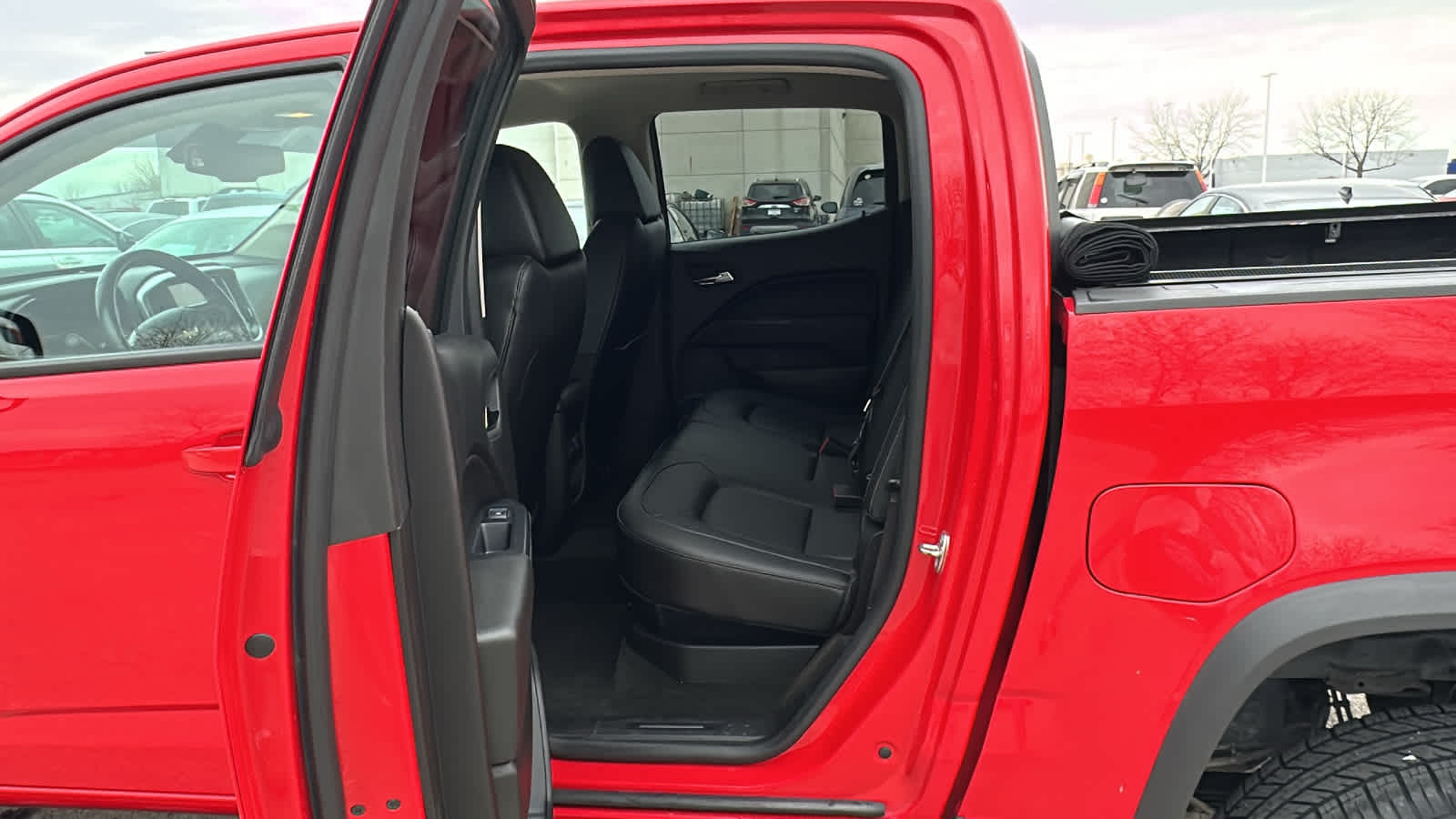 2017 Chevrolet Colorado ZR2 - Photo 12