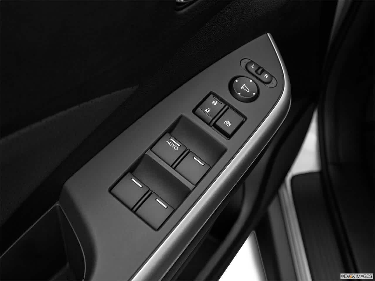 Thumbnail: 2016 Honda CR-V - 23