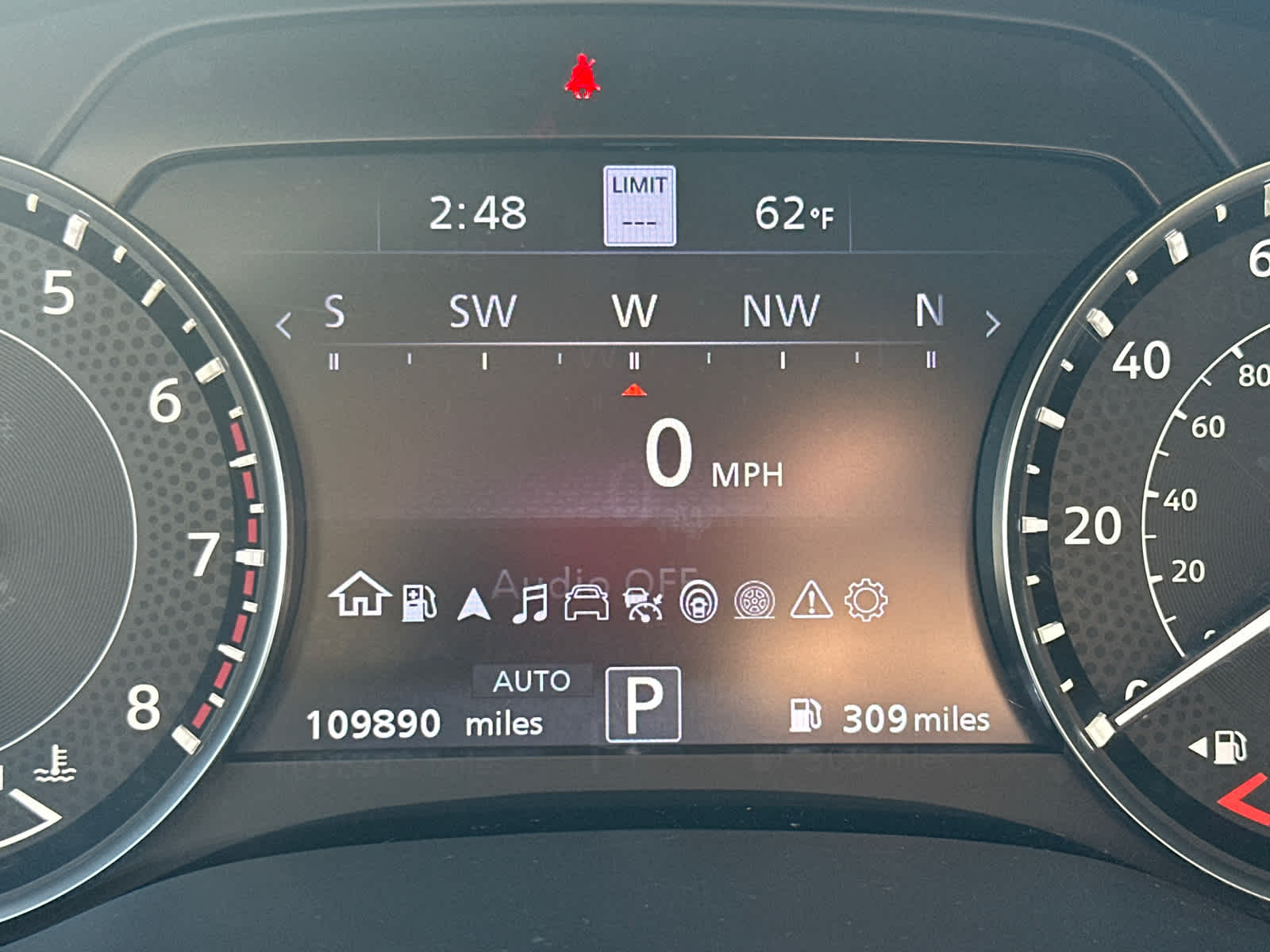 Thumbnail: 2021 Nissan Armada - 25