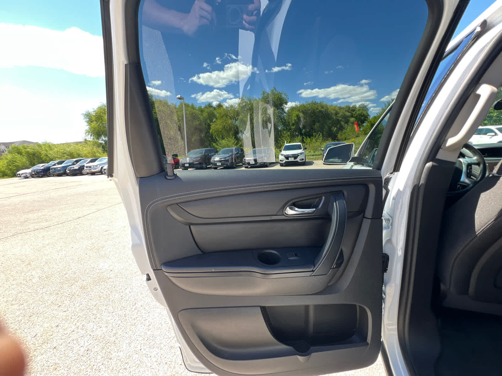 Thumbnail: 2017 Chevrolet Traverse - 11