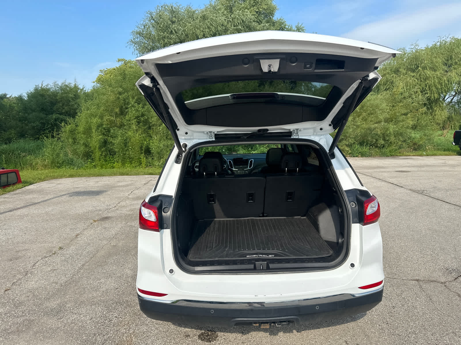 Thumbnail: 2018 Chevrolet Equinox - 11