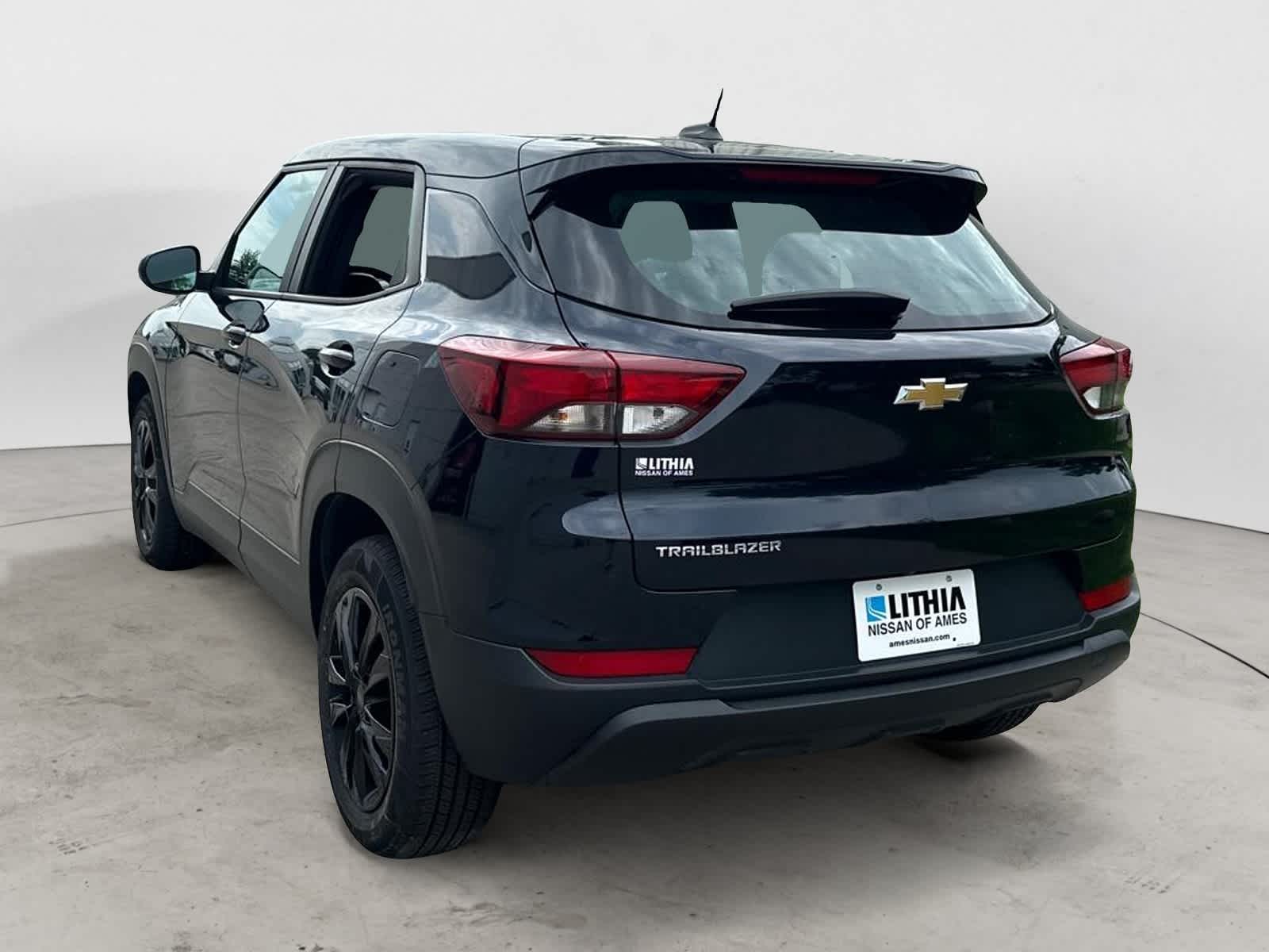 Thumbnail: 2021 Chevrolet TrailBlazer - 4