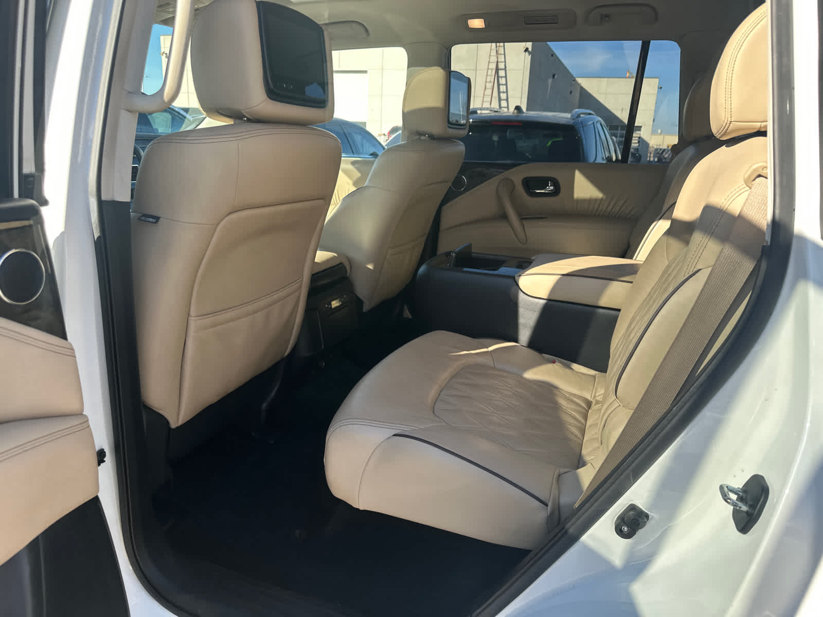 Thumbnail: 2021 Nissan Armada - 15