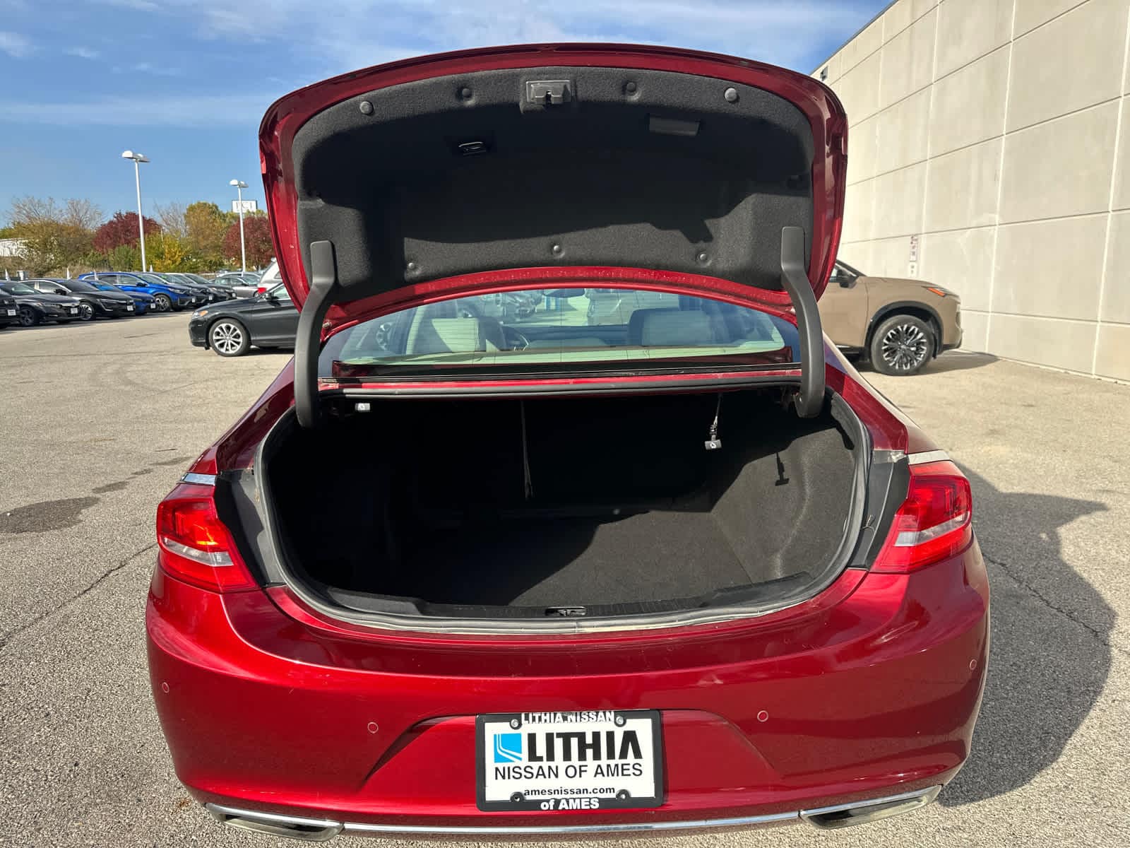 Thumbnail: 2018 Buick LaCrosse - 9