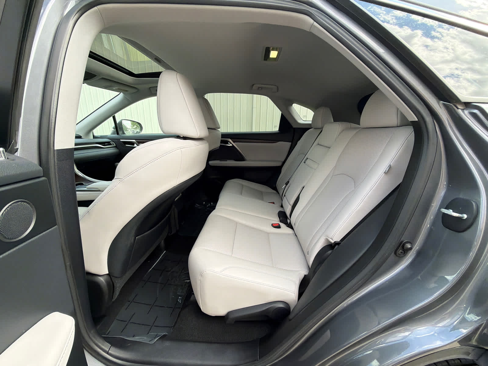 Thumbnail: 2020 Lexus RX - 15