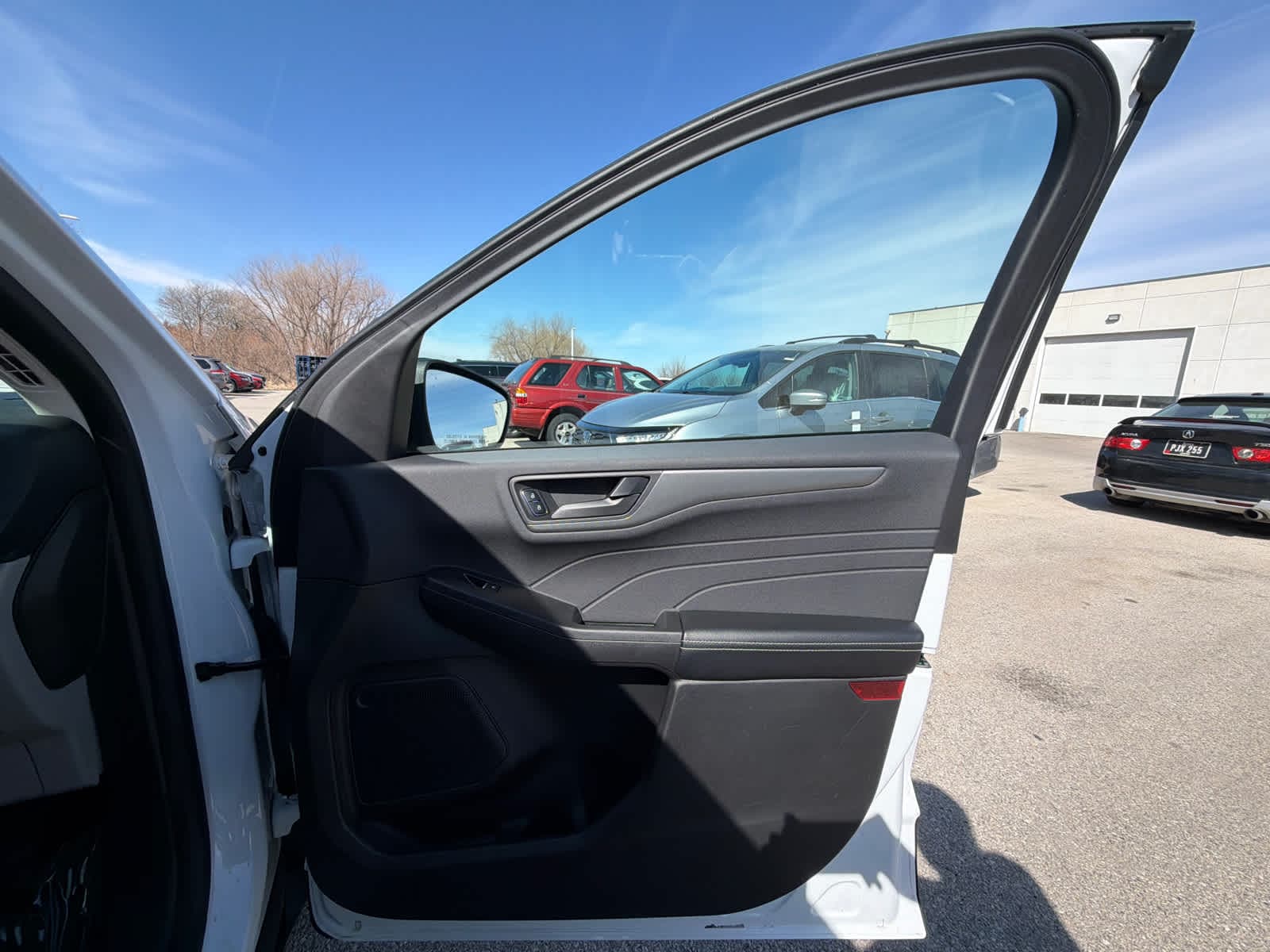 Thumbnail: 2023 Ford Escape - 8