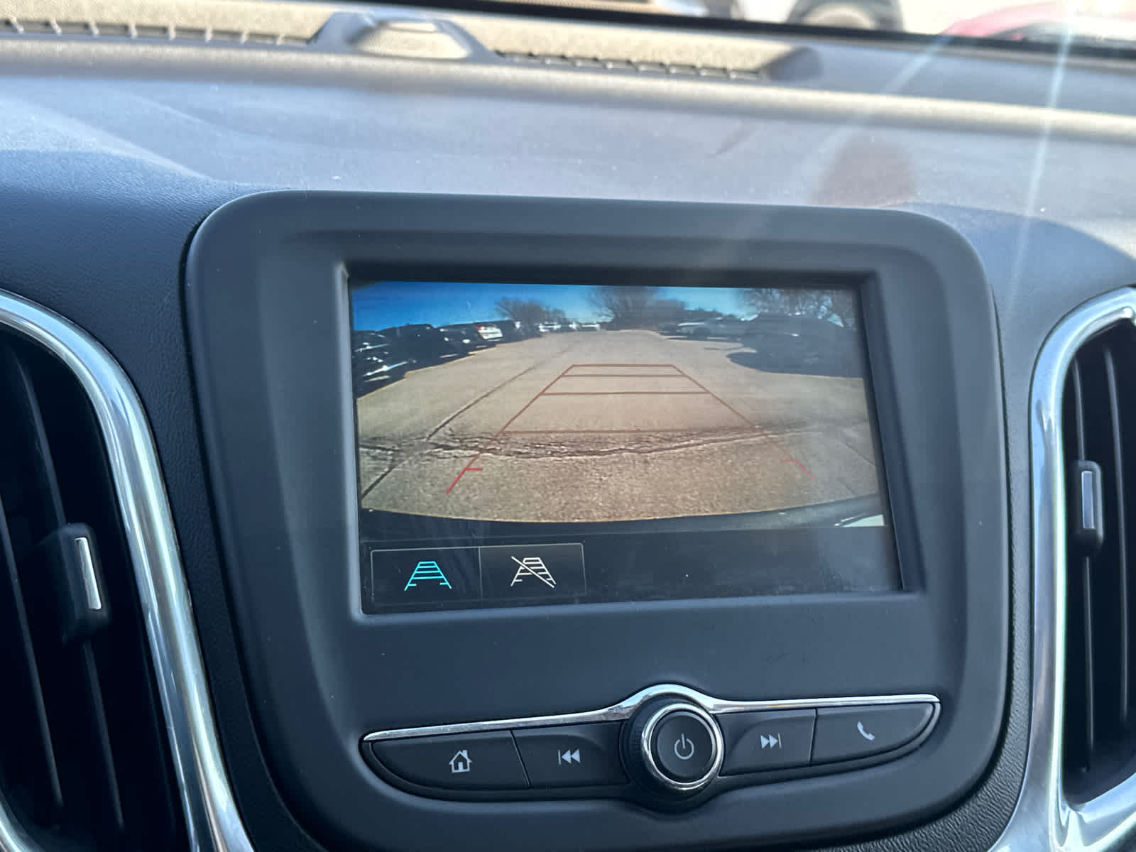 Thumbnail: 2018 Chevrolet Equinox - 23