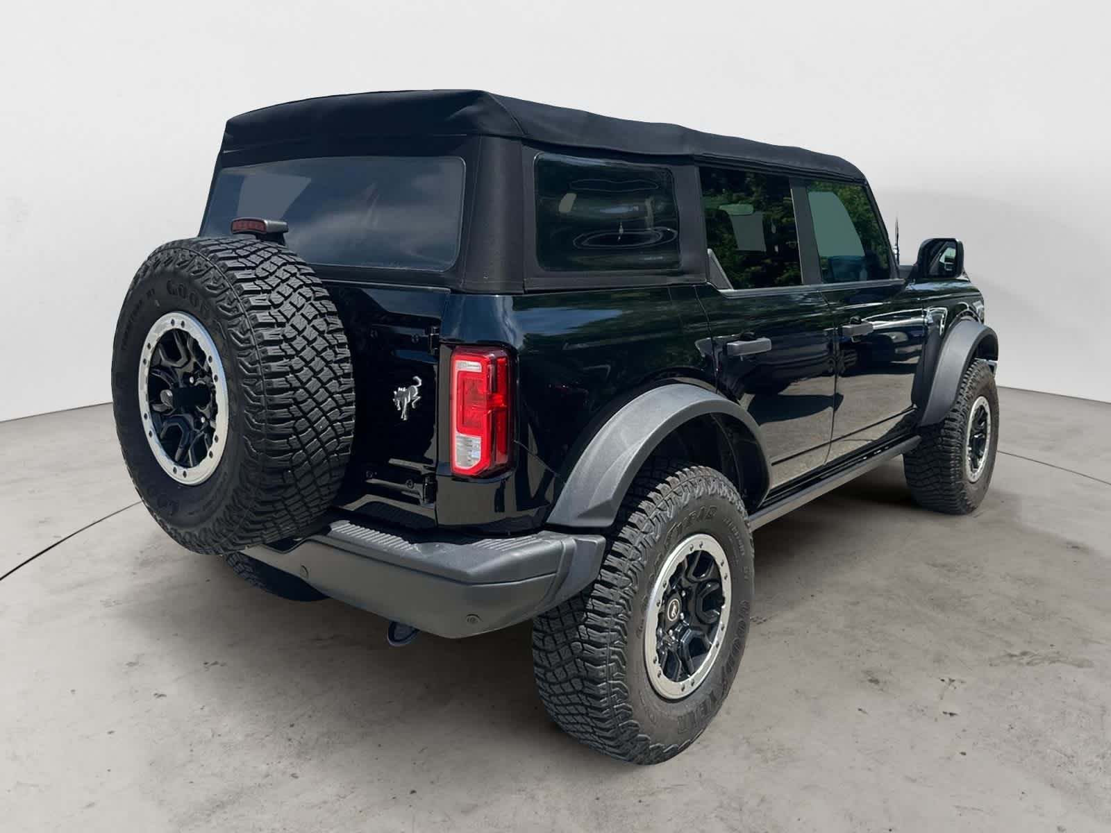 Thumbnail: 2021 Ford Bronco - 3