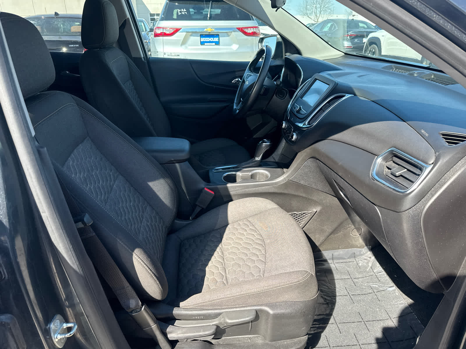 Thumbnail: 2018 Chevrolet Equinox - 8