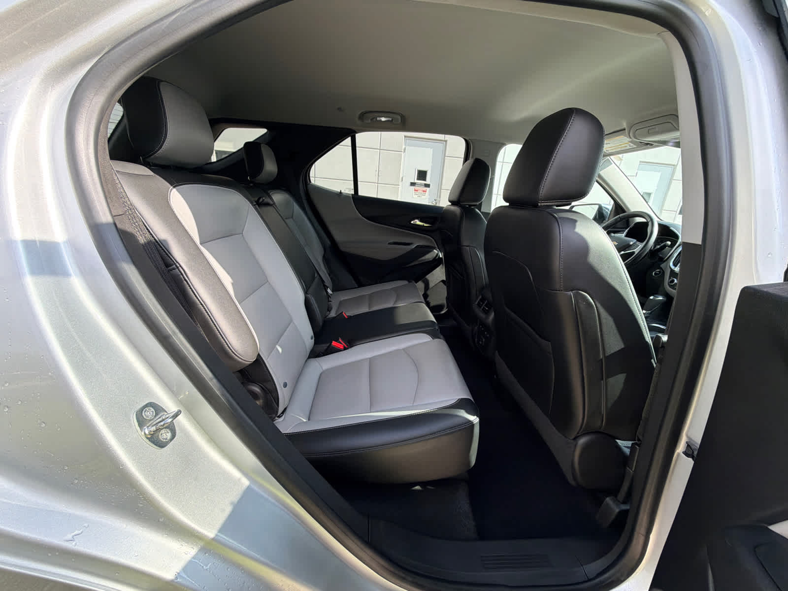 Thumbnail: 2020 Chevrolet Equinox - 10