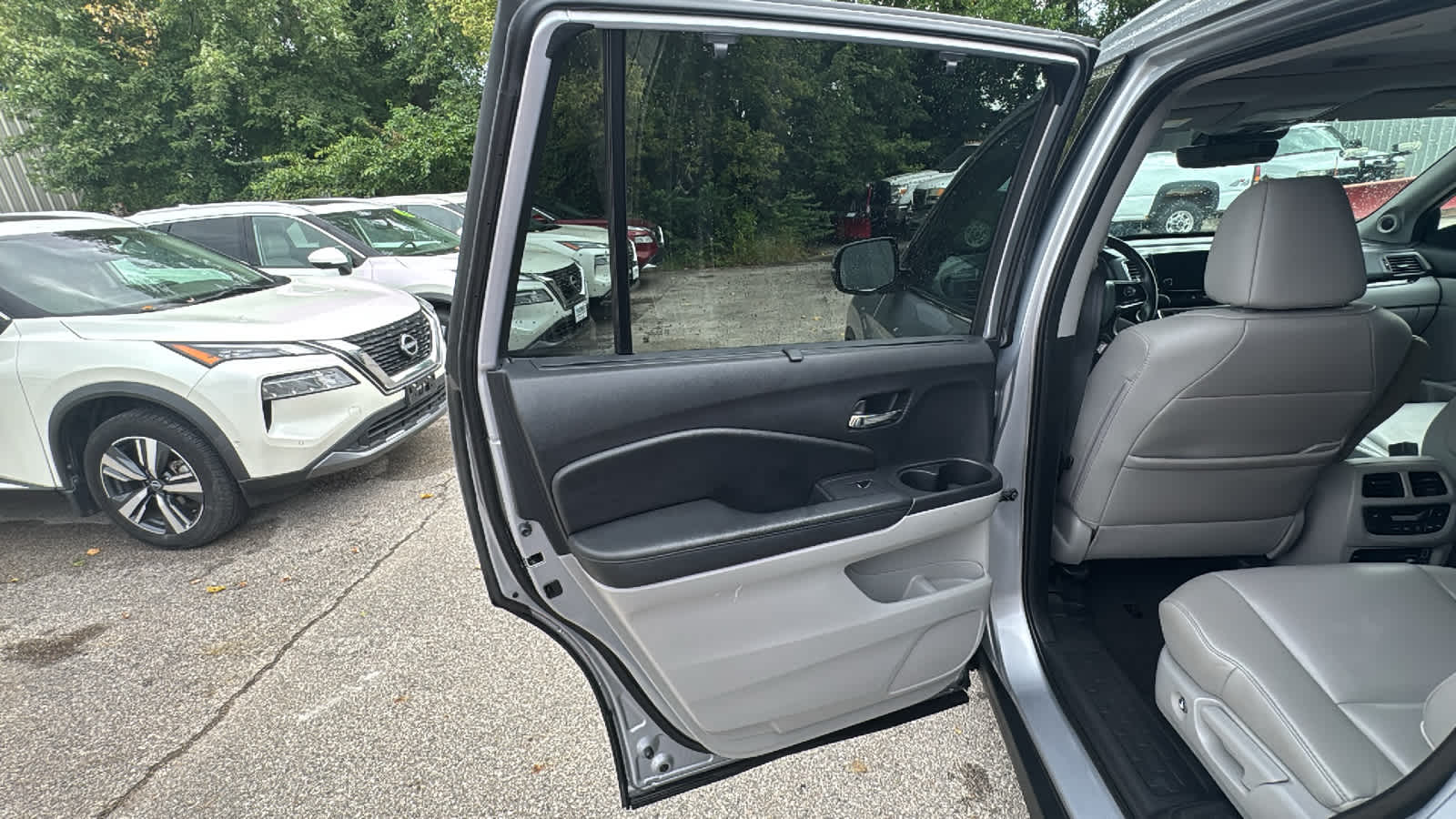 Thumbnail: 2019 Honda Pilot - 13