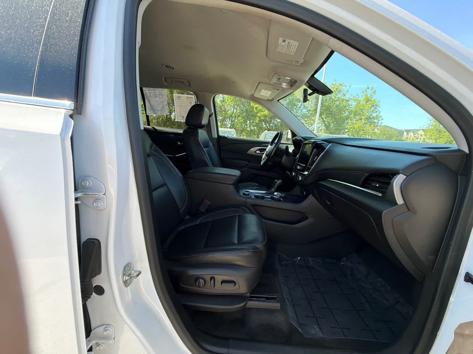 2020 Chevrolet Traverse 3LT - Photo 8