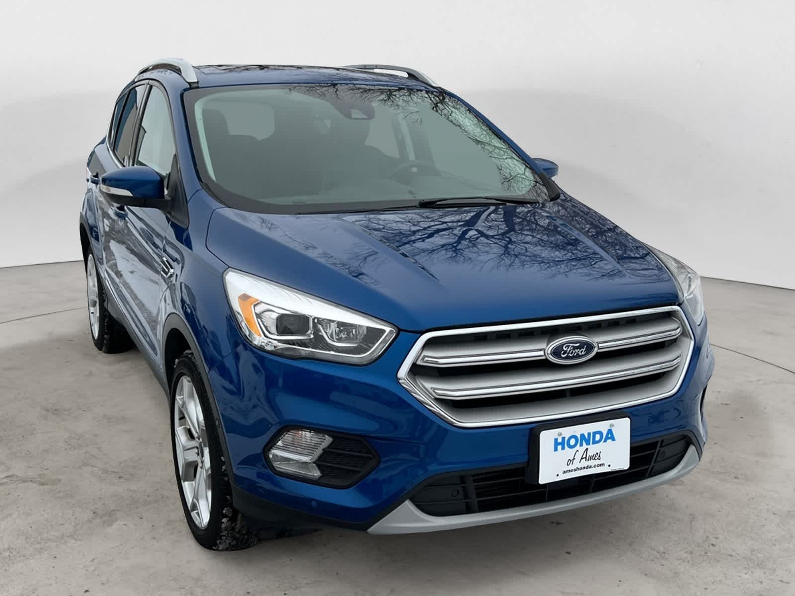 Thumbnail: 2019 Ford Escape - 6