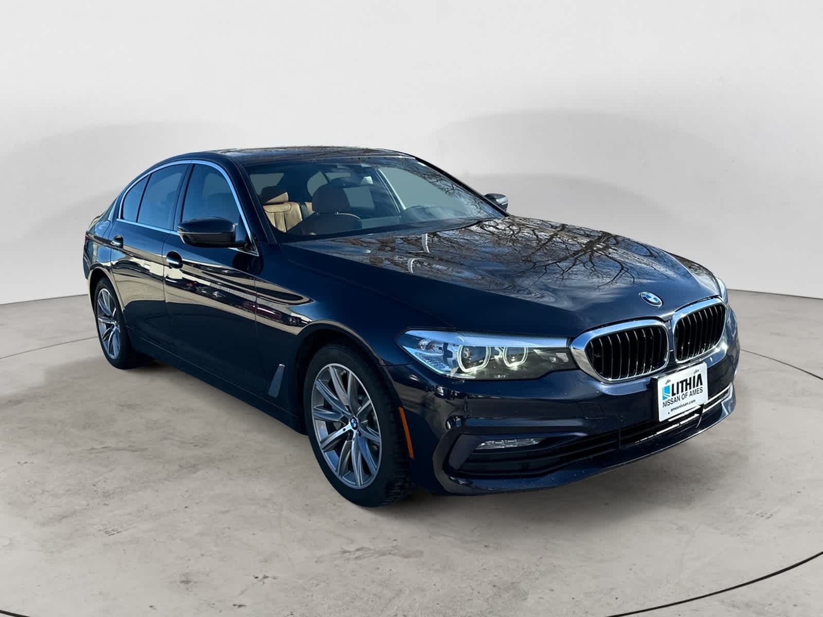 Thumbnail: 2018 BMW 5 Series - 4