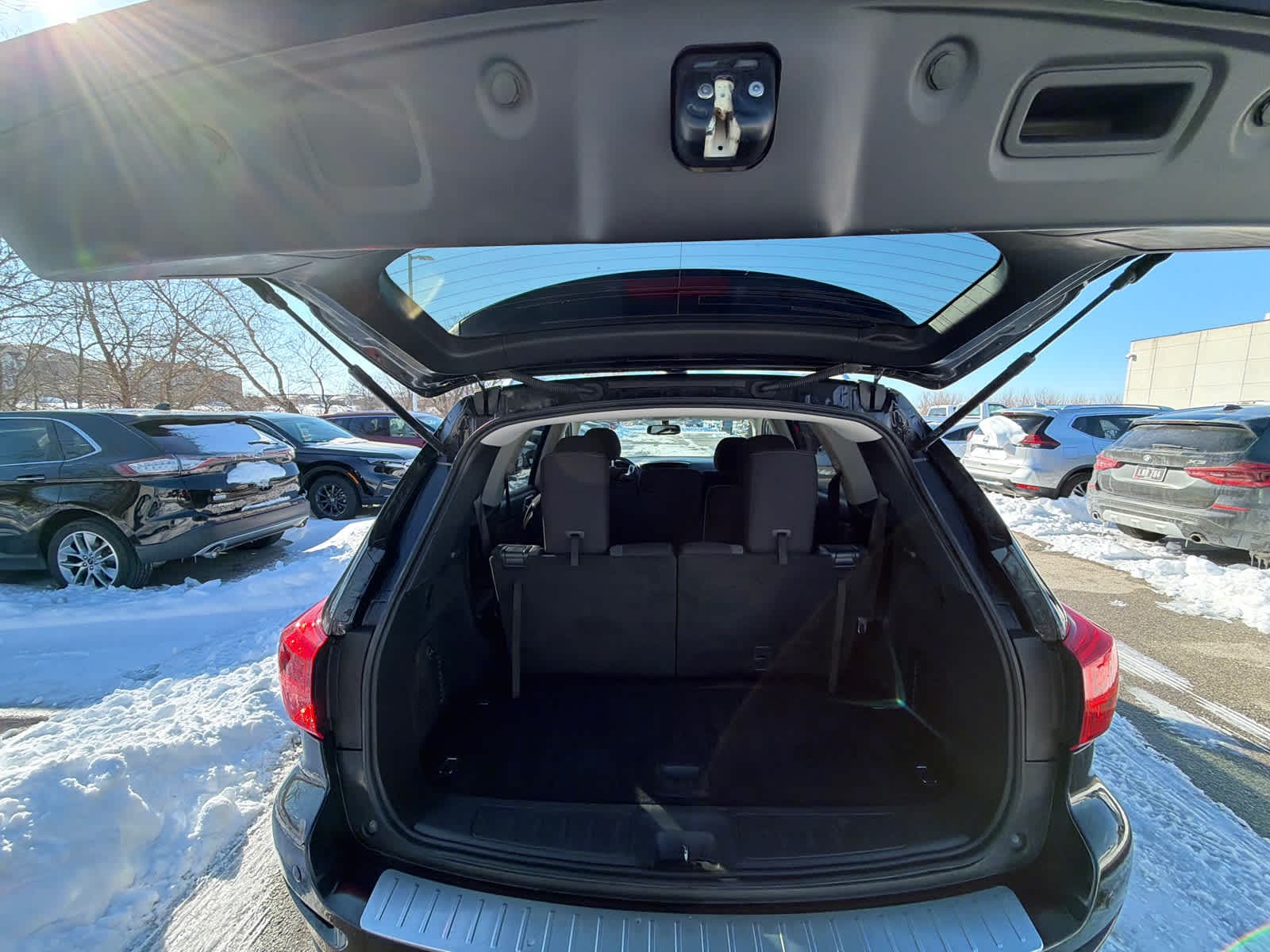 Thumbnail: 2020 Nissan Pathfinder - 12