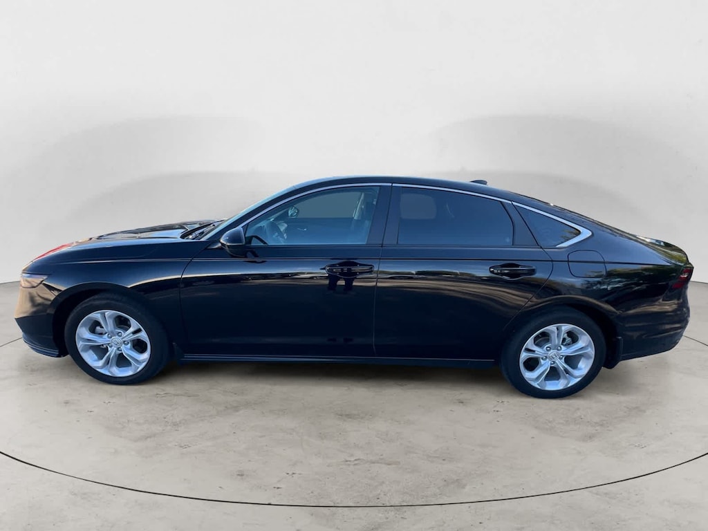 Used 2023 Honda Accord LX Sedan