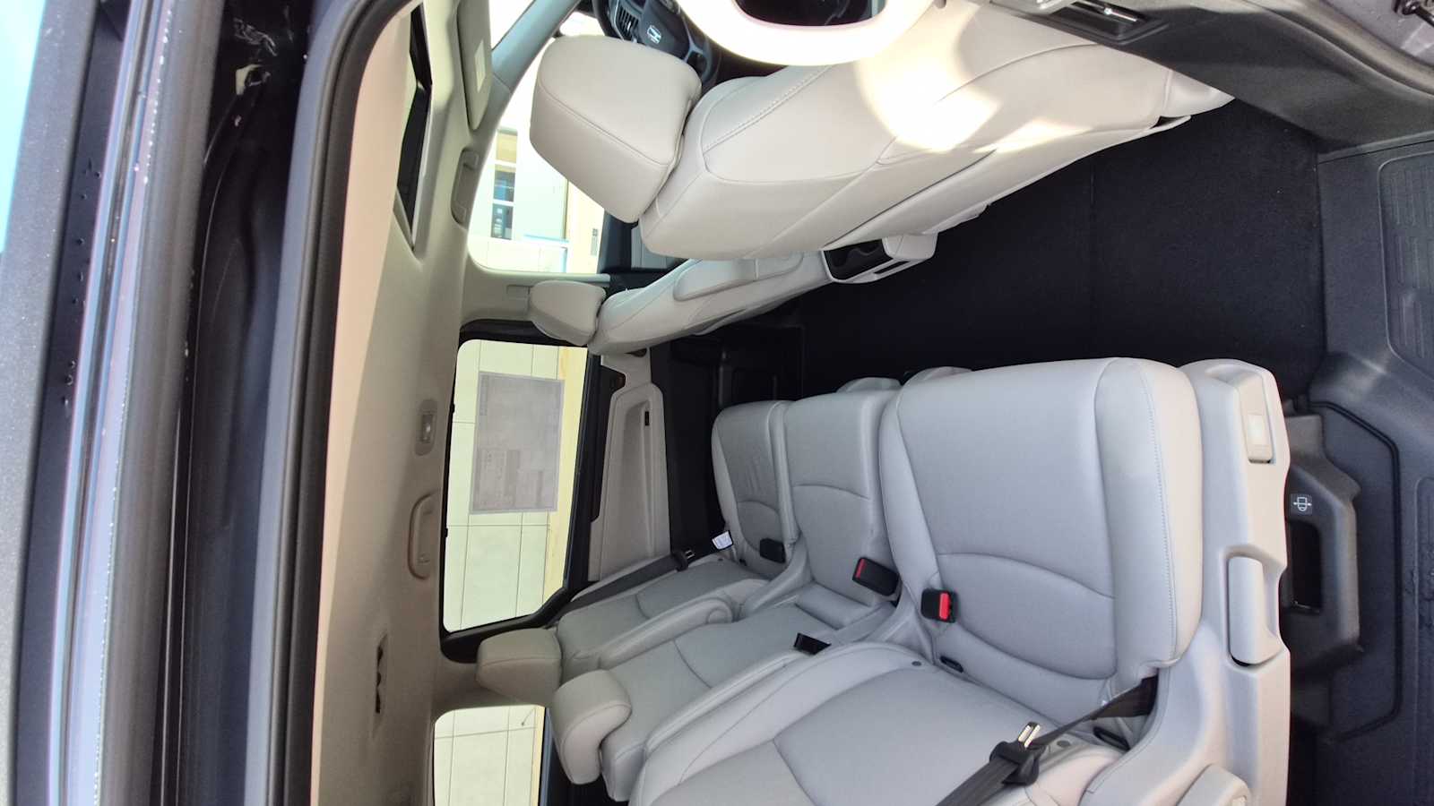 Thumbnail: 2026 Honda Odyssey - 21